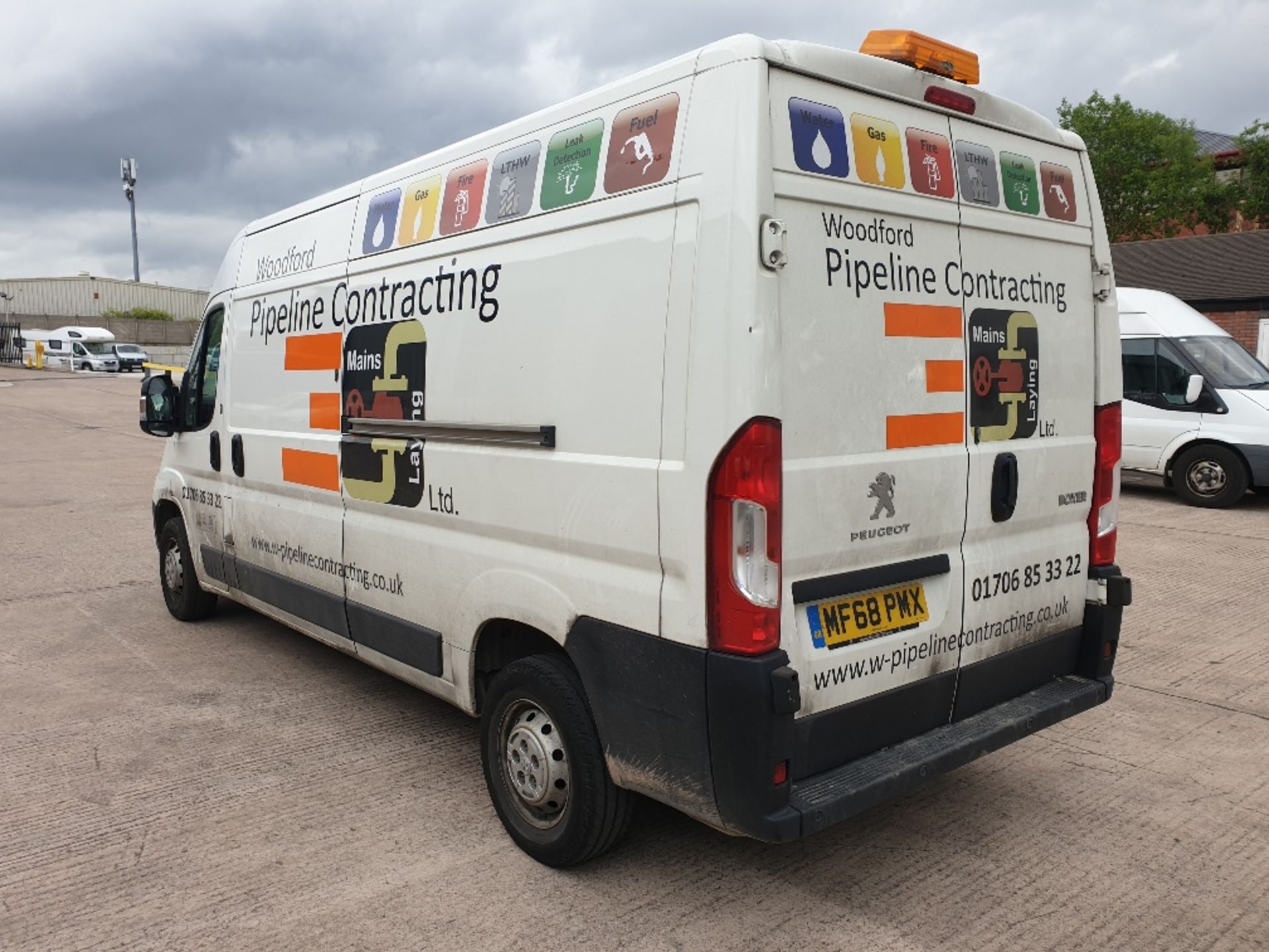 (THIS VEHICLE WILL BE SOLD THURSDAY 28TH MAY 12 NOON) WHITE PEUGEOT BOXER 335 PROFESSIONAL L3H2. ( - Image 3 of 7