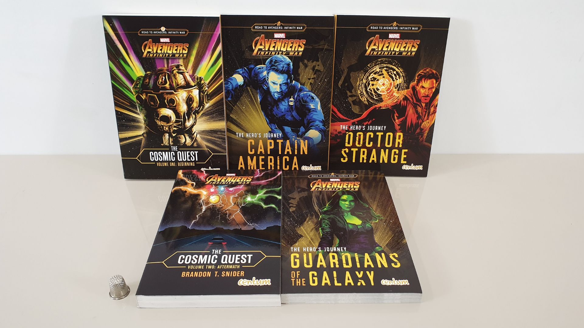 24 X PACKS OF 5 MARVEL AVENGERS INFINITY WAR PAPERBACK NOVELS IN 6 CARTONS (BRAND NEW)