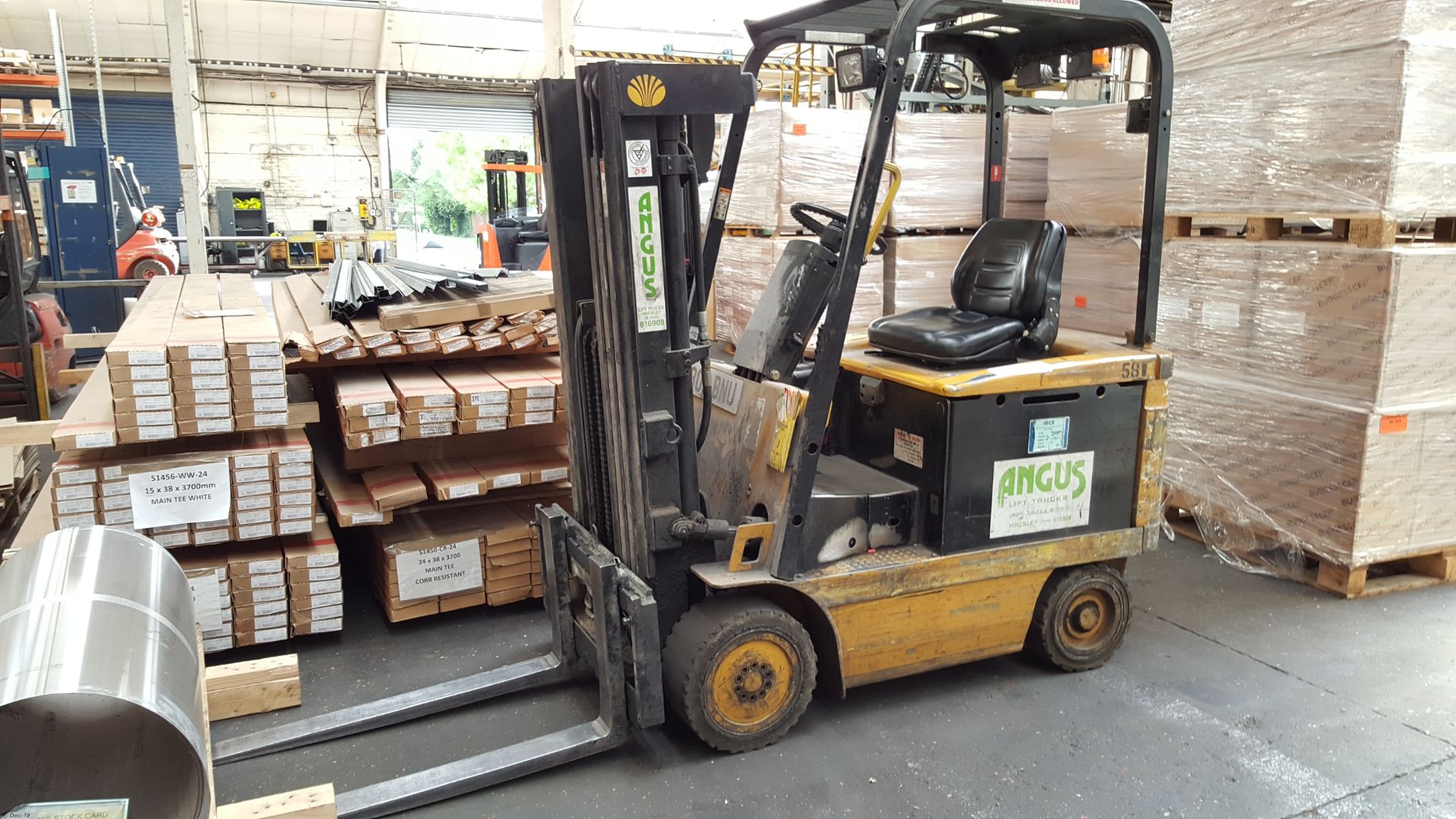 DAEWOO FORK LIFT TRUCK