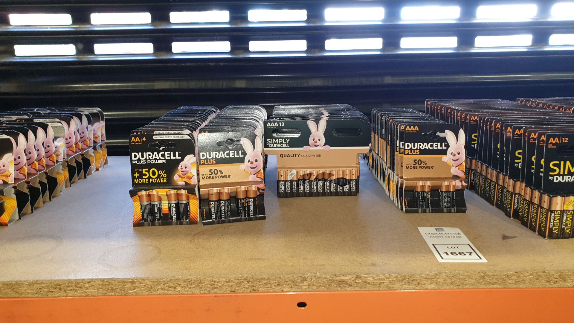 MISC LOT OF DURACELL BATTERIES (BRAND NEW AND IN ORIGINAL PACKAGING) - 45 X PKS AA, 42 X PKS AAA