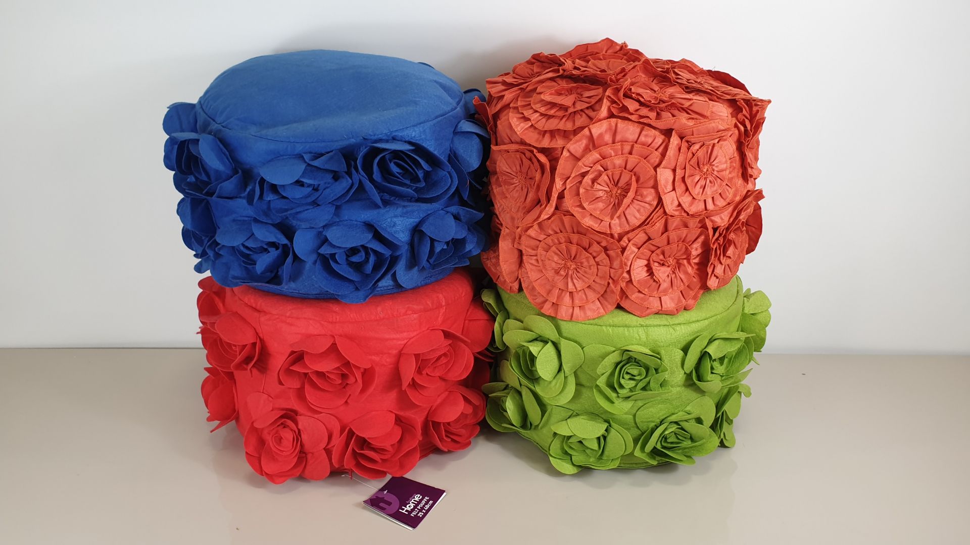 5 X BRAND NEW PAUL ROSCO HOME FELT POUFFES - 25 X 40CM - IN VARIOUS COLOURS