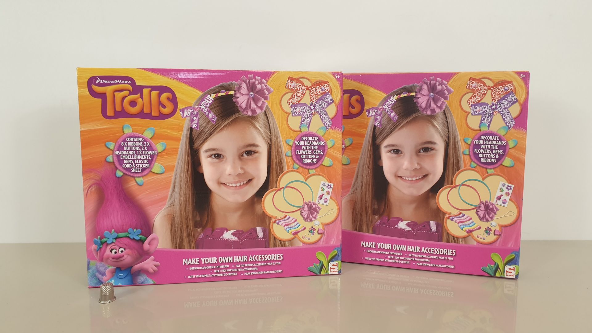 40 X BRAND NEW DREAMWORKS TROLLS MAKE YOUR OWN HAIR ACCESSORIES COMES WITH RIBBONS, BUTTONS,