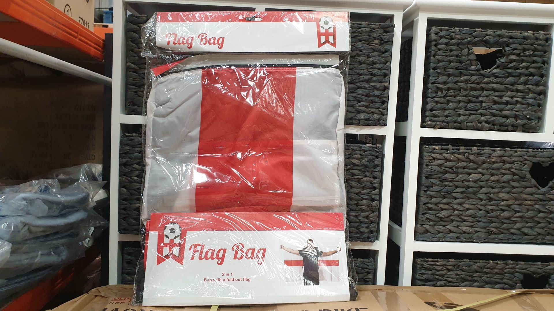 72 X BRAND NEW SAMBRO INTERNATIONAL ENGLAND FLAG BAGS (2IN1) INCLUDES FALL OUT FLAG OIN 3 BOXES