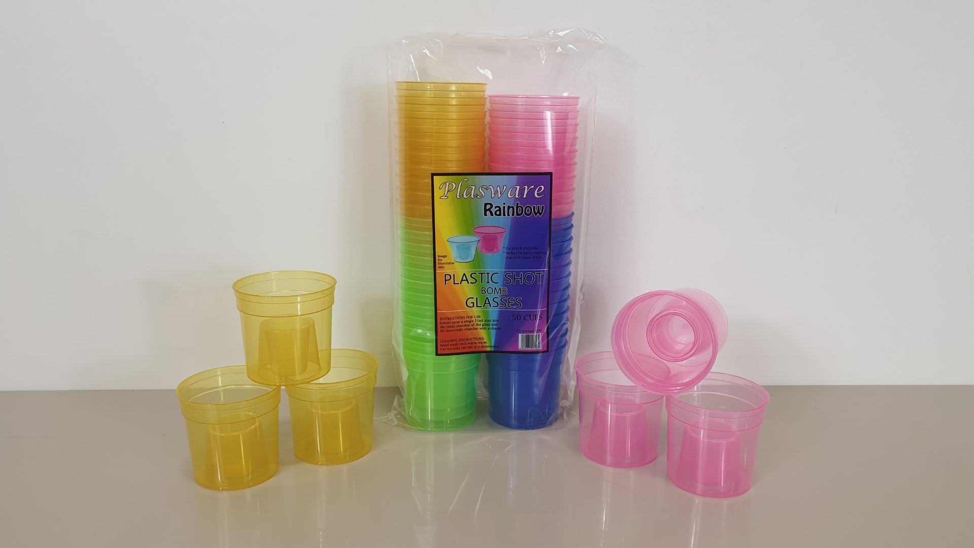 2000 X ASSORTED COLOURED PLASTIC SHOT BOMB GLASSES CE MARKED 25 ML - (20 X 50 PER CARTON) - IN 2