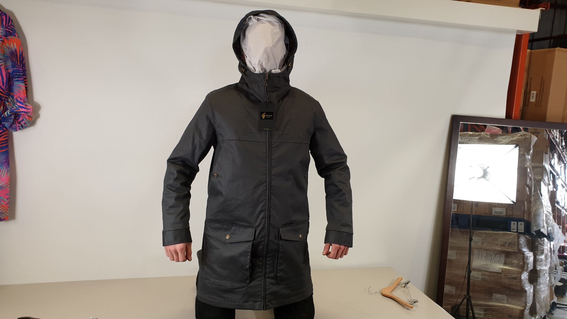 BRAND NEW GABICCI CHARCOAL COLOURED (PAXTON WAXED) COTTON PARKA JACKET - SIZE MEDIUM RRP £130.00