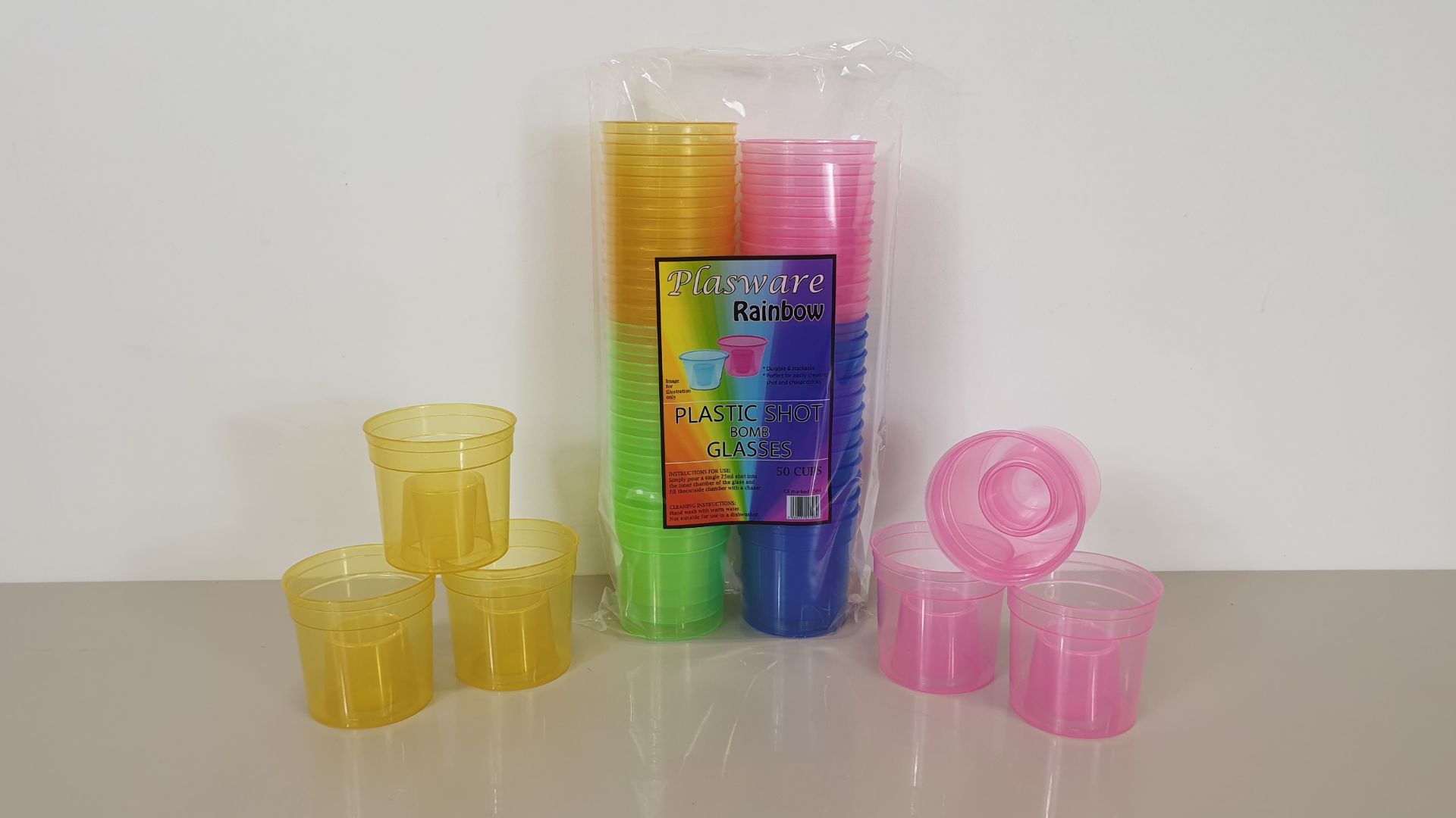 2000 X ASSORTED COLOURED PLASTIC SHOT BOMB GLASSES CE MARKED 25 ML - (20 X 50 PER CARTON) - IN 2