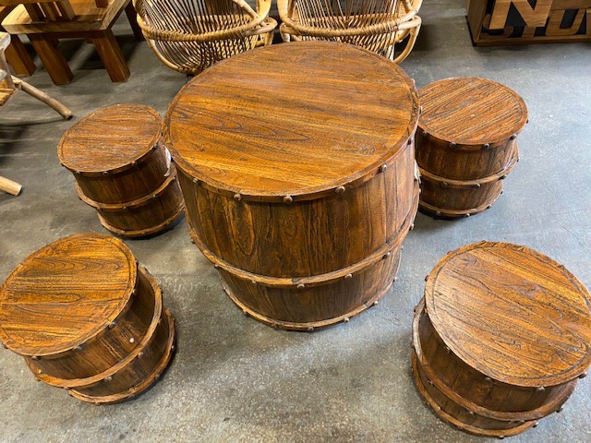 BRAND NEW SOLID TEAK WOODEN 5 PIECE BARREL SEATING SET 60 X 50 X 50cm RRP £1125 - Image 2 of 2