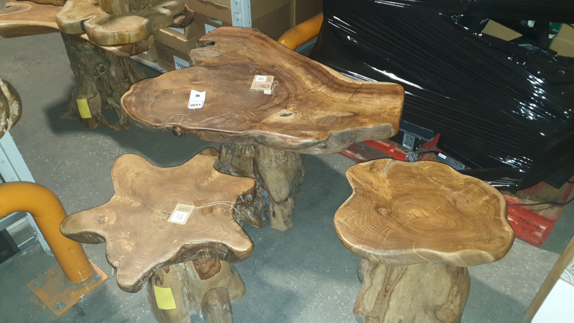 BRAND NEW SOLID TEAK ROOT WOODEN MUSHROOM TABLE AND 2 X MUSHROOM STOOLS 55 X 65 X 100cm RRP £695 - Image 2 of 2