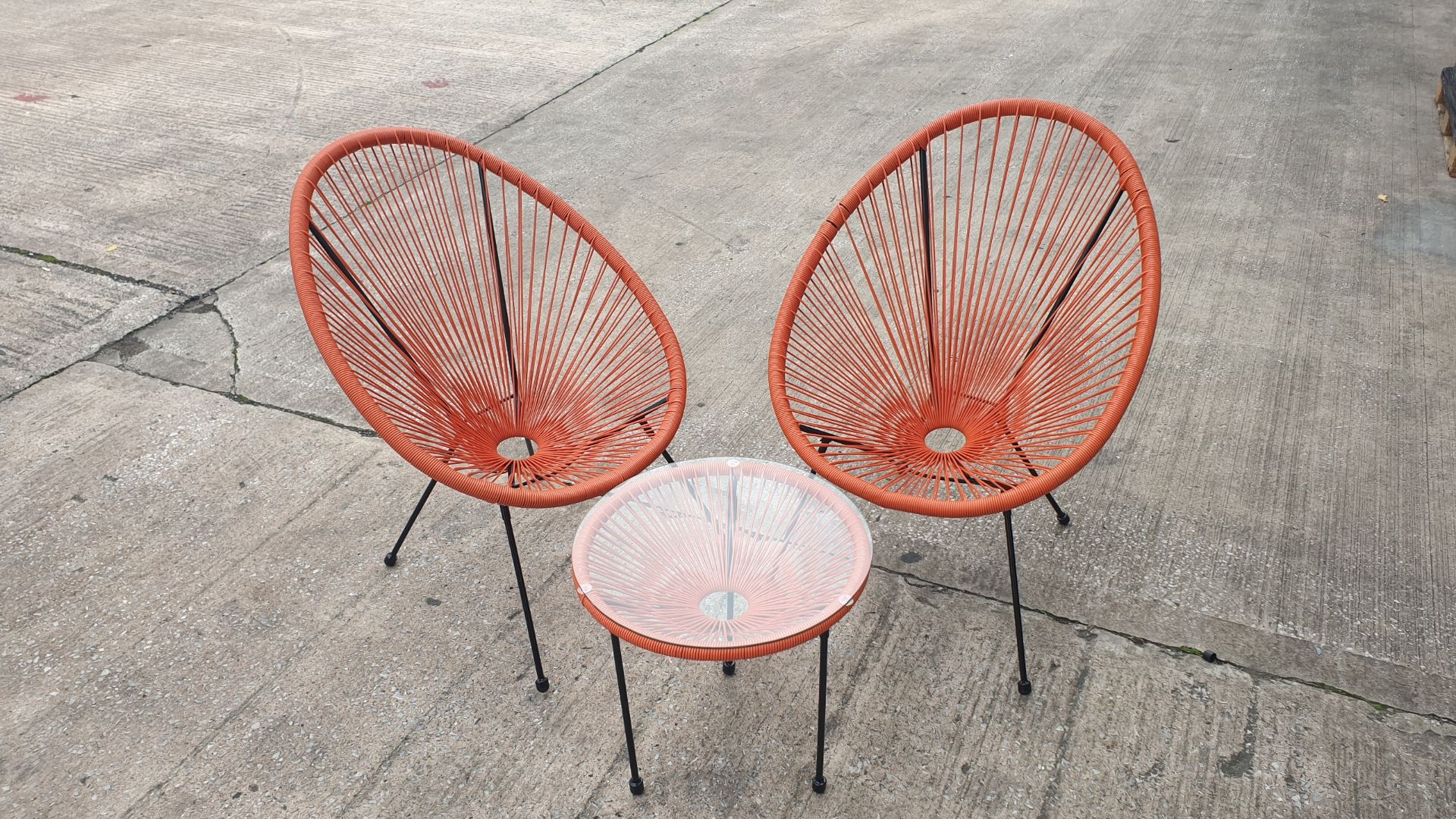 3 PC ORANGE STRING BISTRO SET COMPRISING MEDIUM ROUND COFFEE TABLE WITH TEMPERED GLASS TOP AND 2