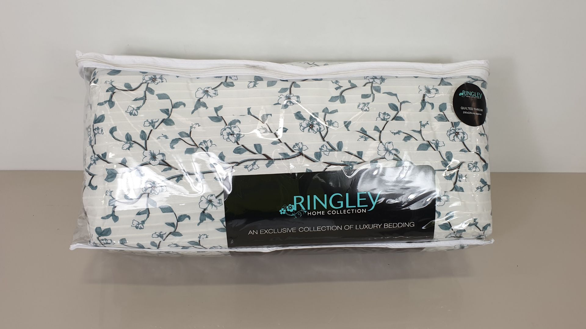 10 X BRAND NEW RINGLEYS HOME COLLECTION PIPPA PLEATED QUILTED THROWS (TEAL) IN 5 BOXES