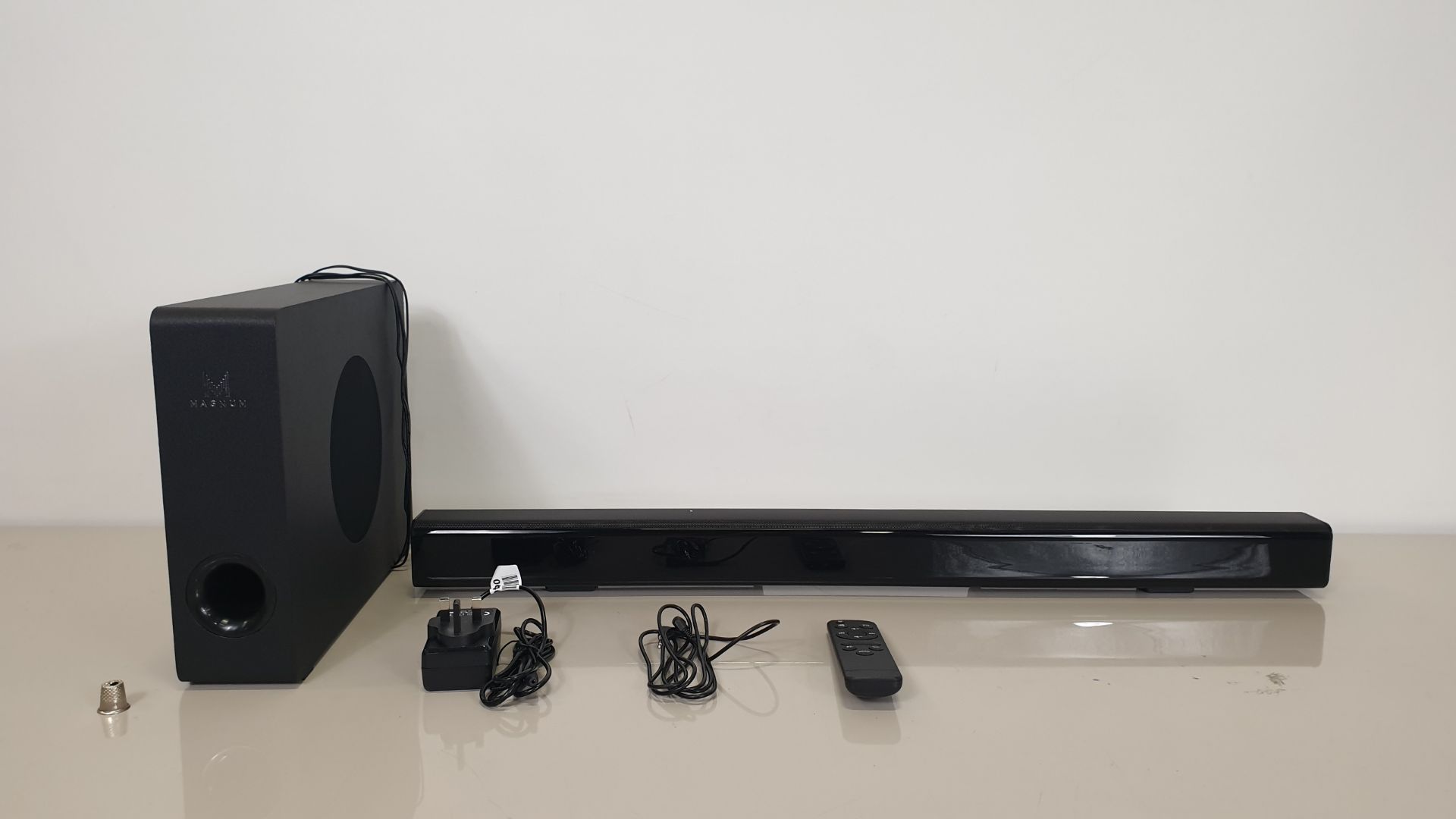 BRAND NEW BOXED MAGNUM POWERFUL SOUNDBAR AND SUBWOOFER - REMOTE INCLUDED