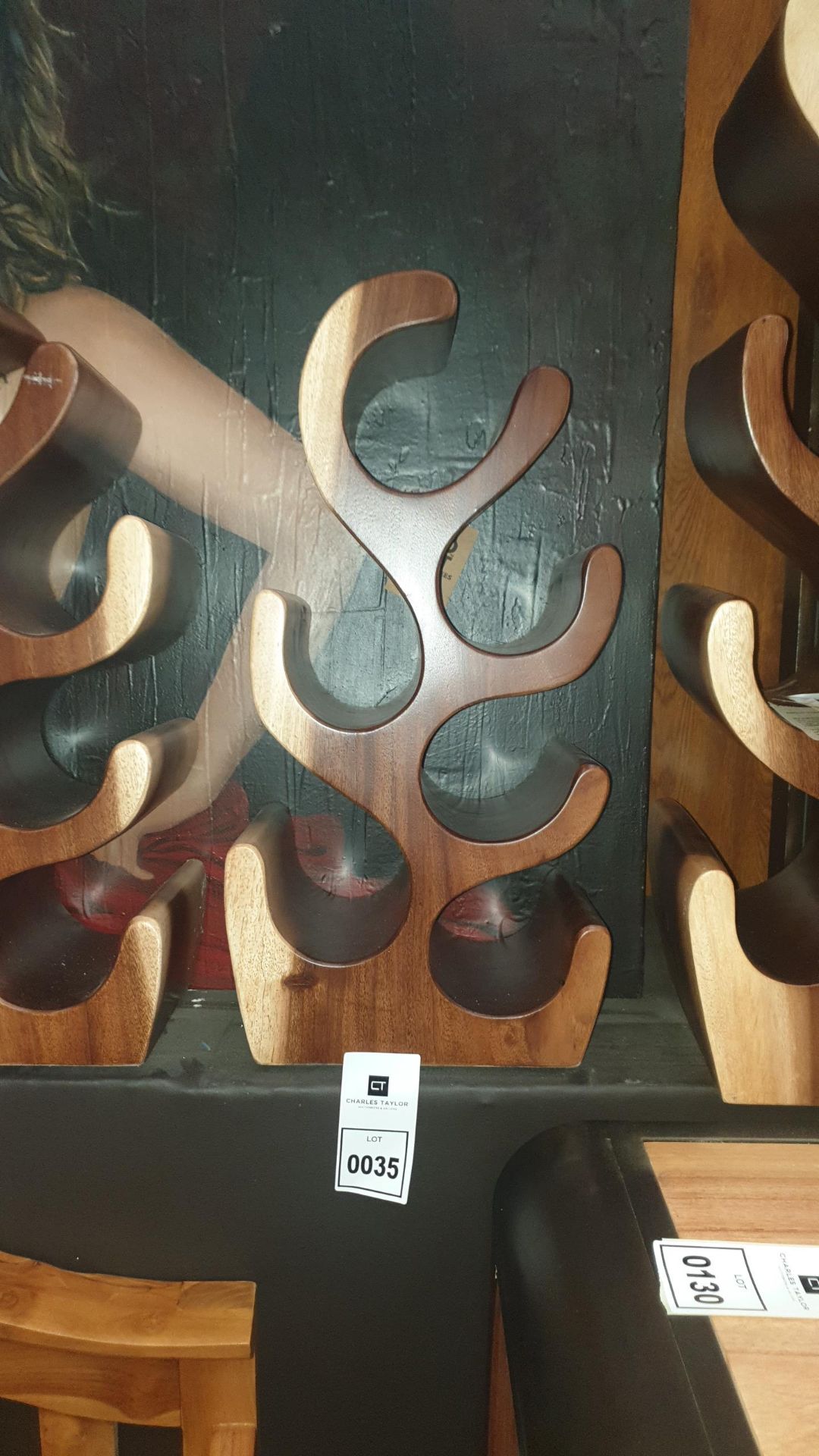 BRAND NEW SOLID SUAR WOODEN 6 BOTTLE WINE RACK 45 X 30 X25cm RRP £98 - Image 2 of 2