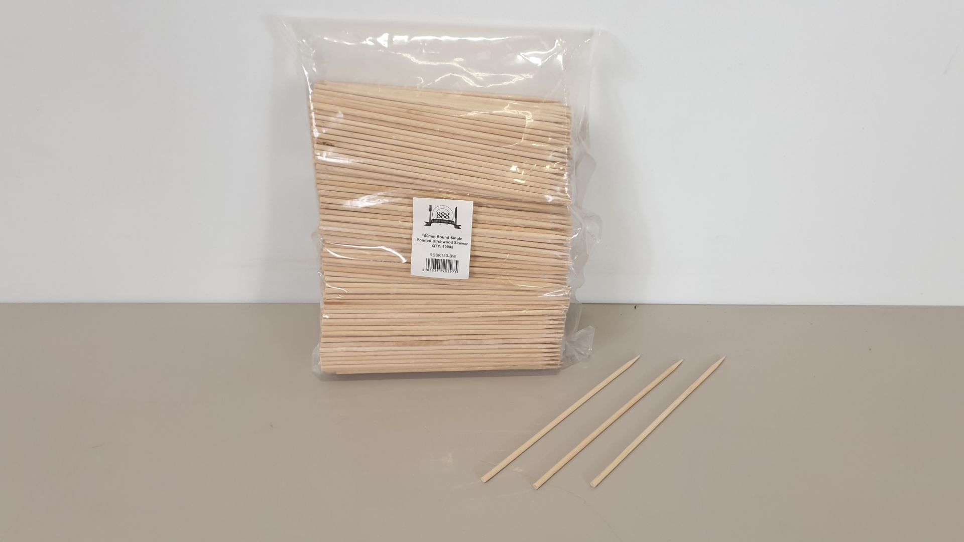 10000 X 150 MM ROUND SINGLE POINTED BIRCHWOOD SKEWERS (IDEAL FOR BBQs) - (10 X 1000) - IN 1 CARTON