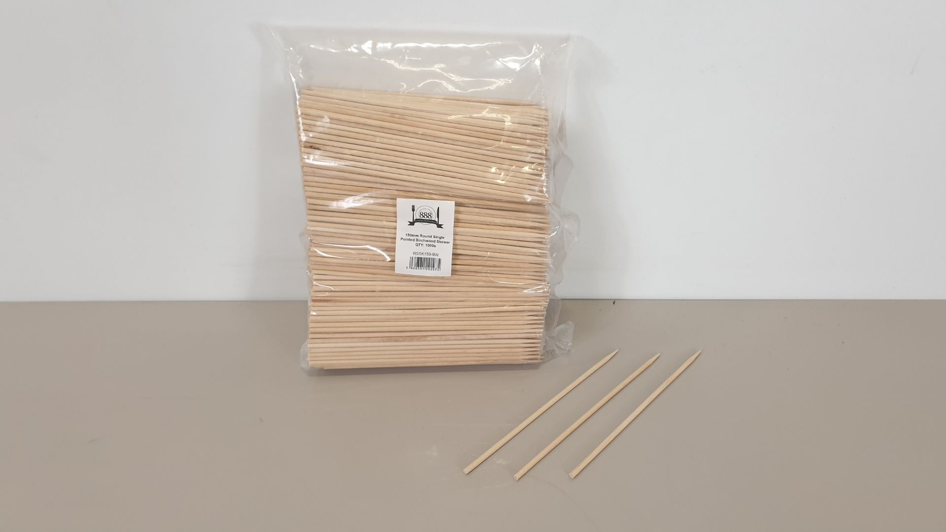 10000 X 150 MM ROUND SINGLE POINTED BIRCHWOOD SKEWERS (IDEAL FOR BBQs) - (10 X 1000) - IN 1 CARTON