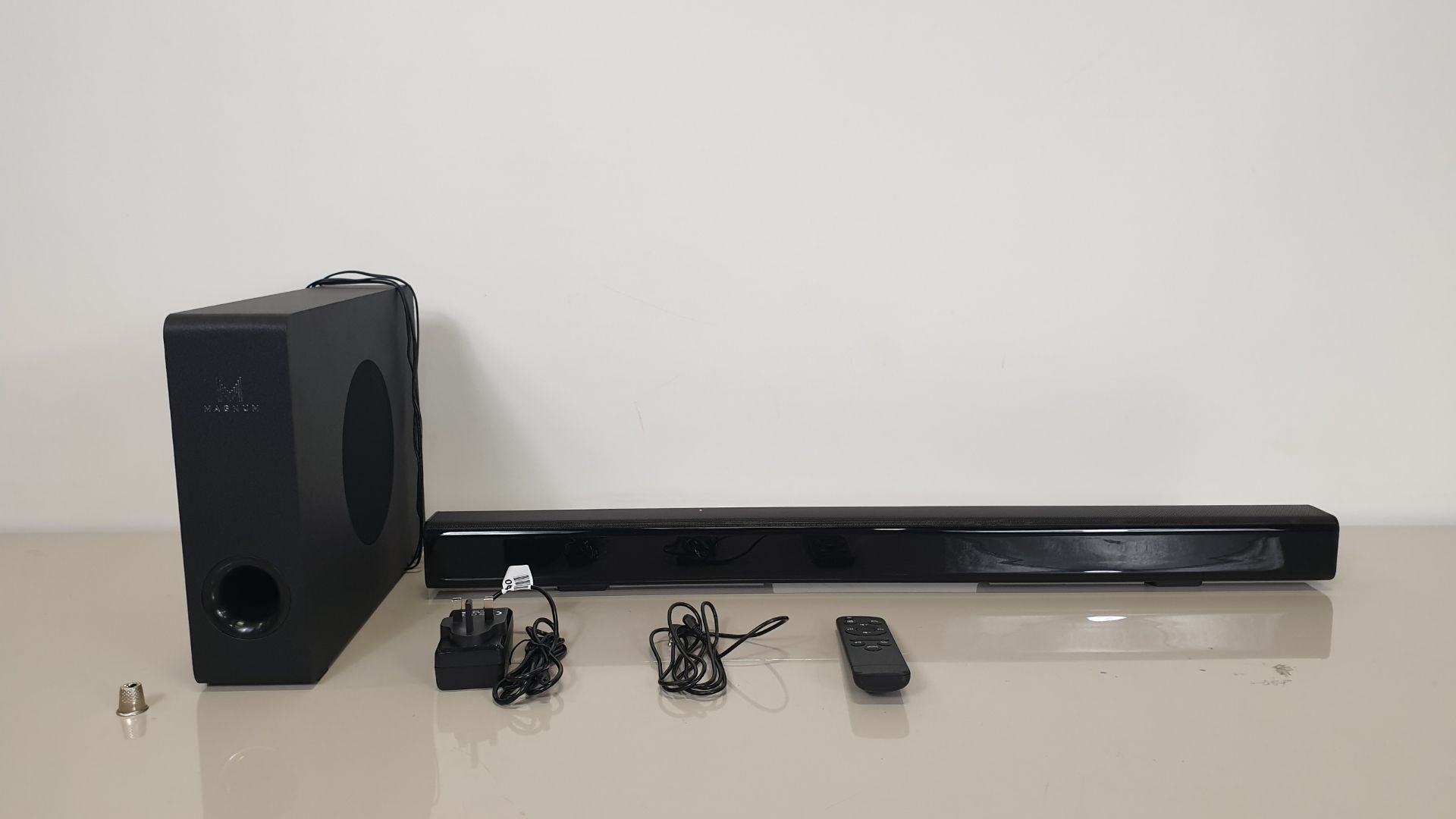 BRAND NEW BOXED MAGNUM POWERFUL SOUNDBAR AND SUBWOOFER - REMOTE INCLUDED