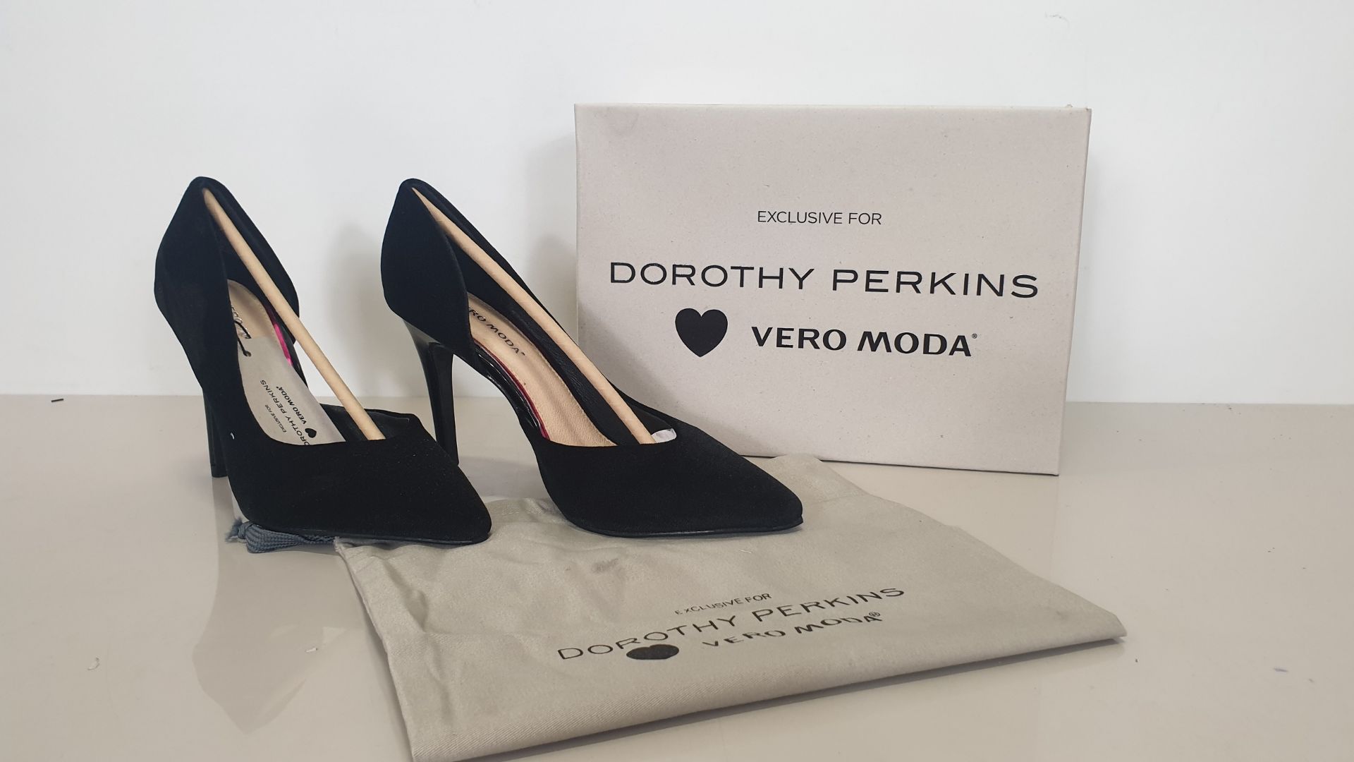 10 X BRAND NEW PAIRS OF PAIRS OF SIZE 7 DOROTHY PERKINS BLACK PIN HEEL SHOES - VERA MODA EXCLUSIVE -