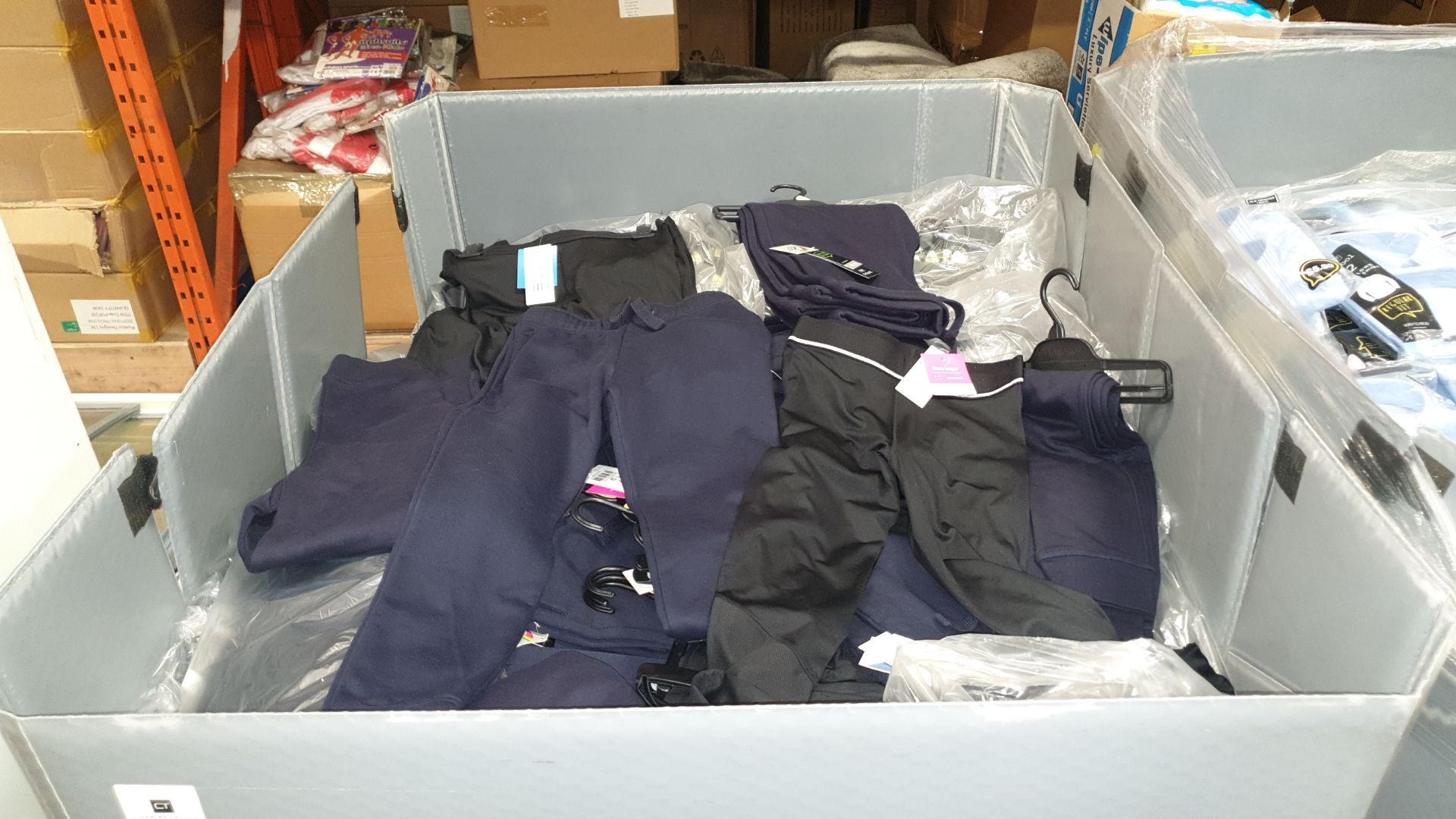 FULL PALLET OF 419 X 2 PACKS OF BRAND NEW NAVY BLUE TESCO F & F SCHOOL UNISEX JOGGERS PLUS BLACK