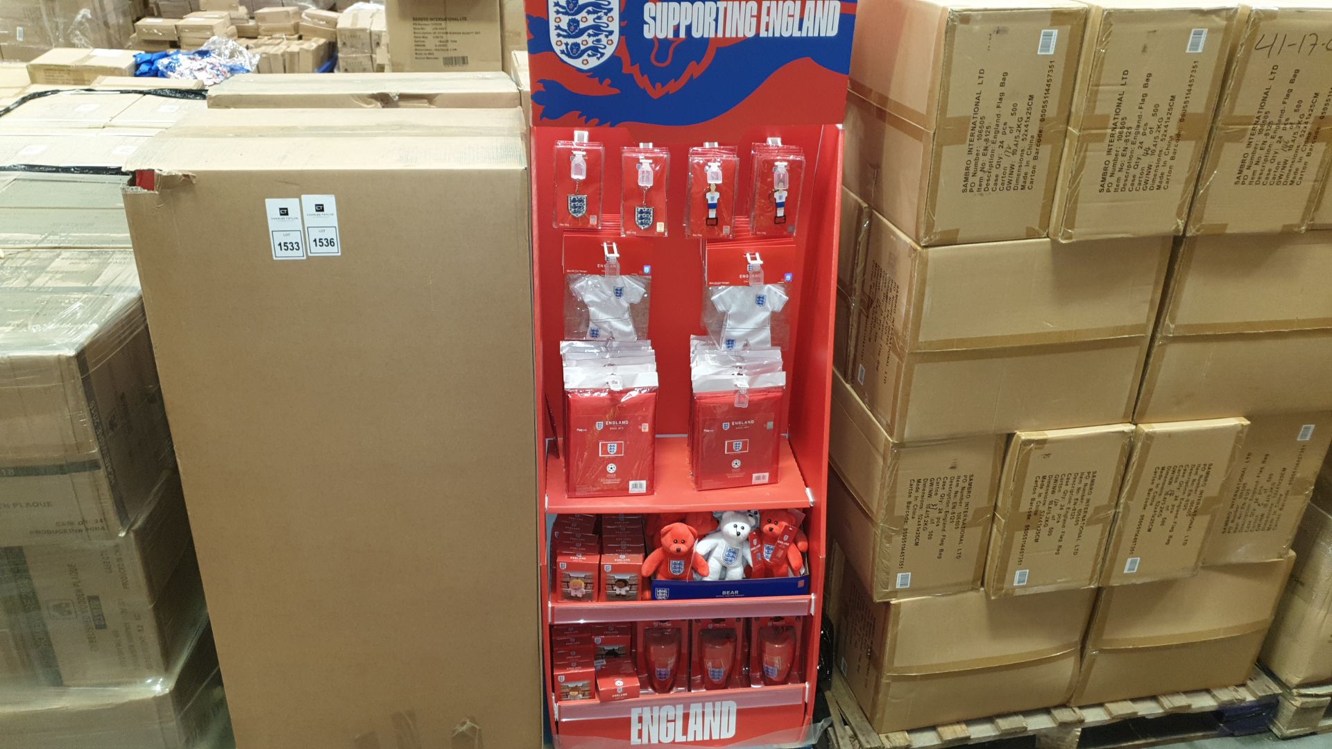 BRAND NEW 'SUPPORTING ENGLAND' DISPLAY STAND IE. -MINI KIT CAR HANGERS, KEY RINGS, CONSTRUCTION