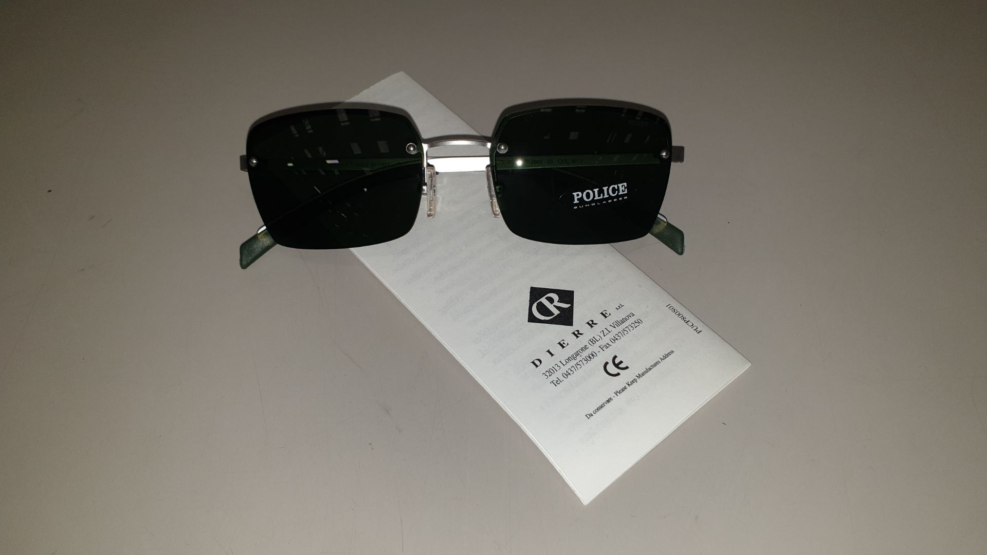 15 X PAIRS OF BRAND NEW GENUINE POLICE SUNGLASSES IN 1 BOX - S2680-581Y