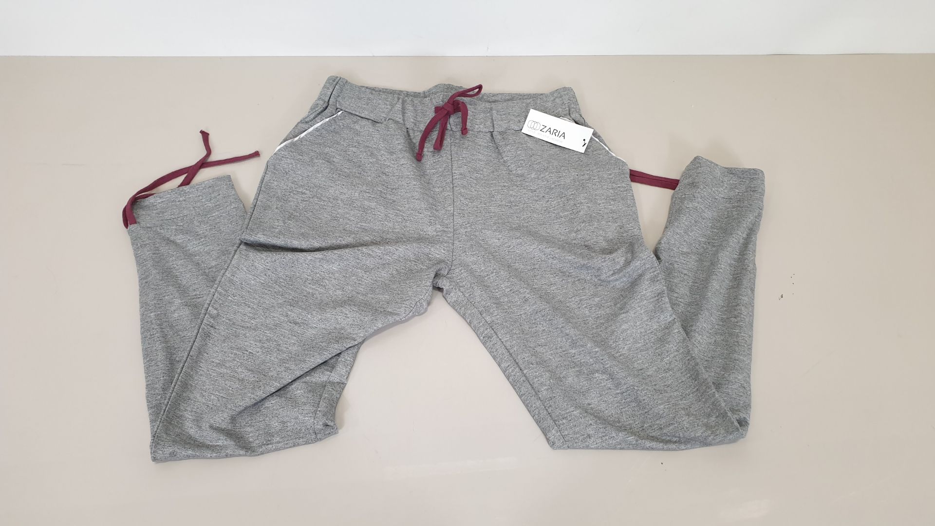 18 X BRAND NEW AVON ZARIA JOGGERS - RRP £18.95 EACH (TOTAL £341) - SIZE 10-12 - IN 1 BOX