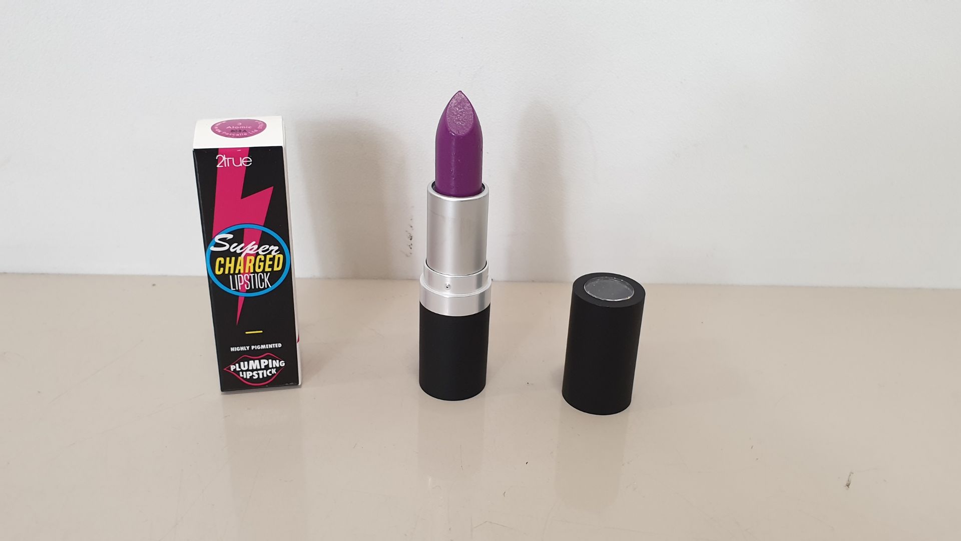 212 X BRAND NEW 2TRUE SUPER CHARGED LIPSTICK (HIGHLY PIGMENTED) 03 ATOMIC TOTAL RRP. £421