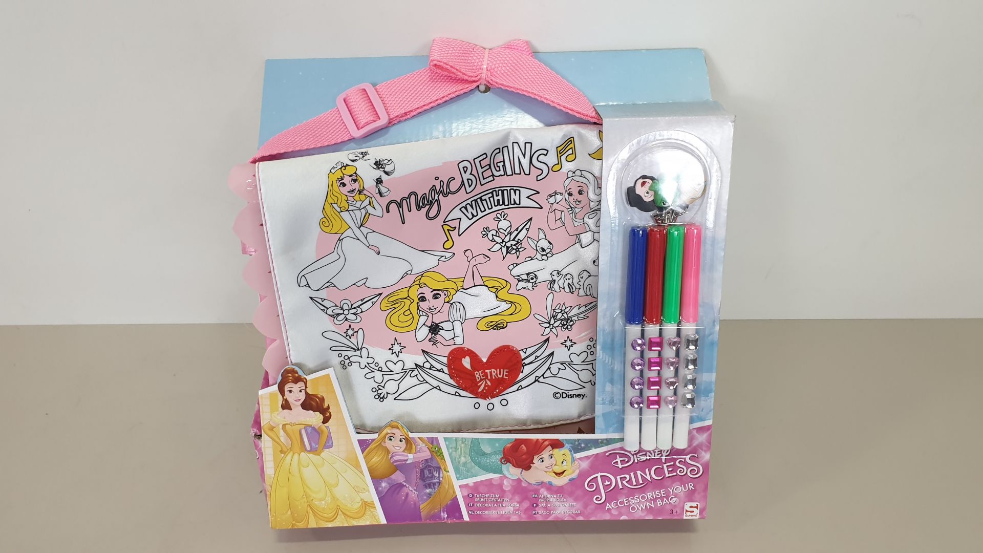 48 X DISNEY PRINCESS ACCESSORISE YOUR OWN BAG - IN 6 CARTONS