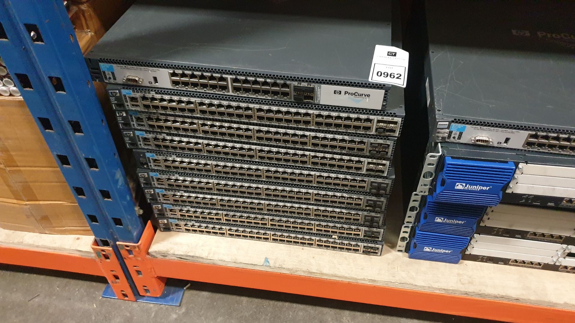 9 X HP PRO CURVE NETWORKING. 6600-24G SWITCH J9263A