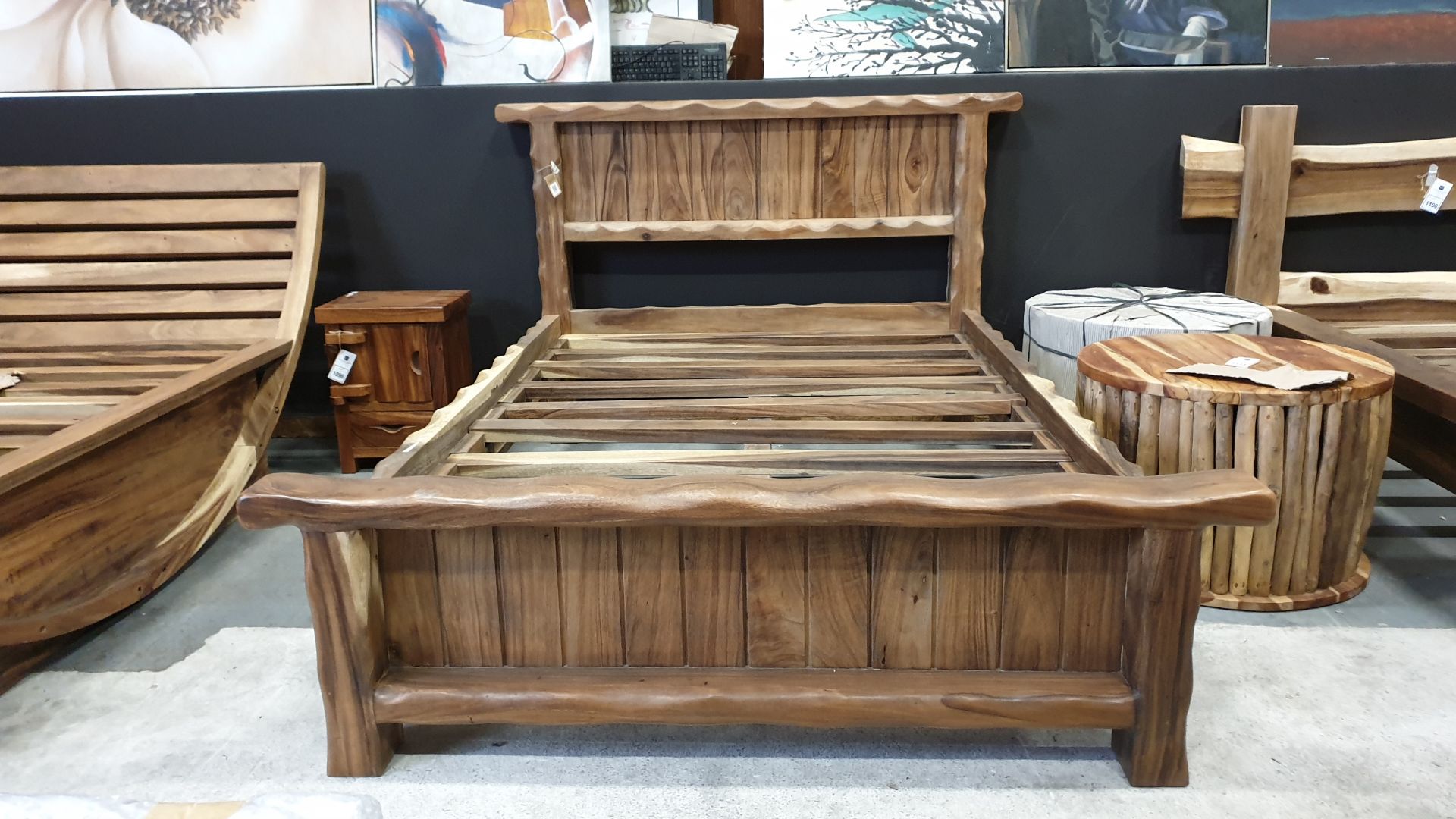 BRAND NEW SOLID SUAR WOODEN OMBAK BED 190 X 135cm RRP £950