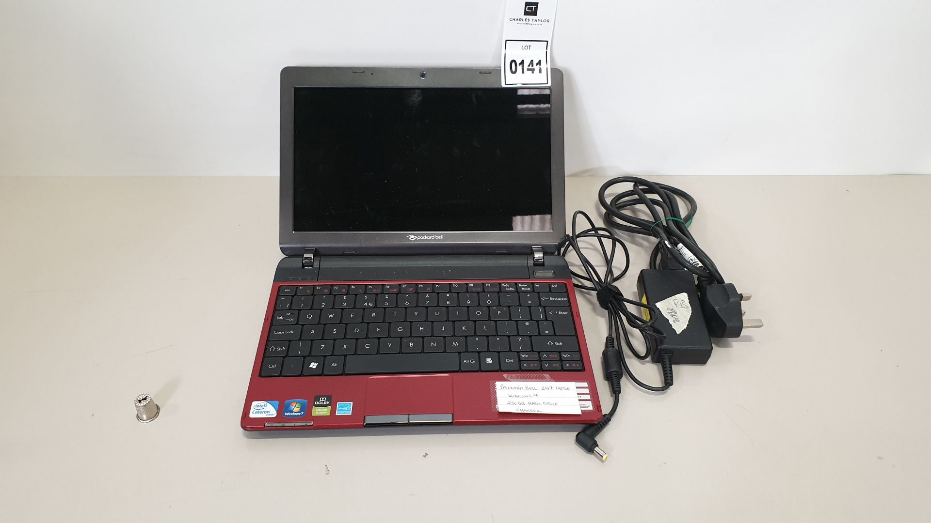 PACKARD BELL ZH7 LAPTOP WINDOWS 7 250 GB HARD DRIVE - WITH CHARGER