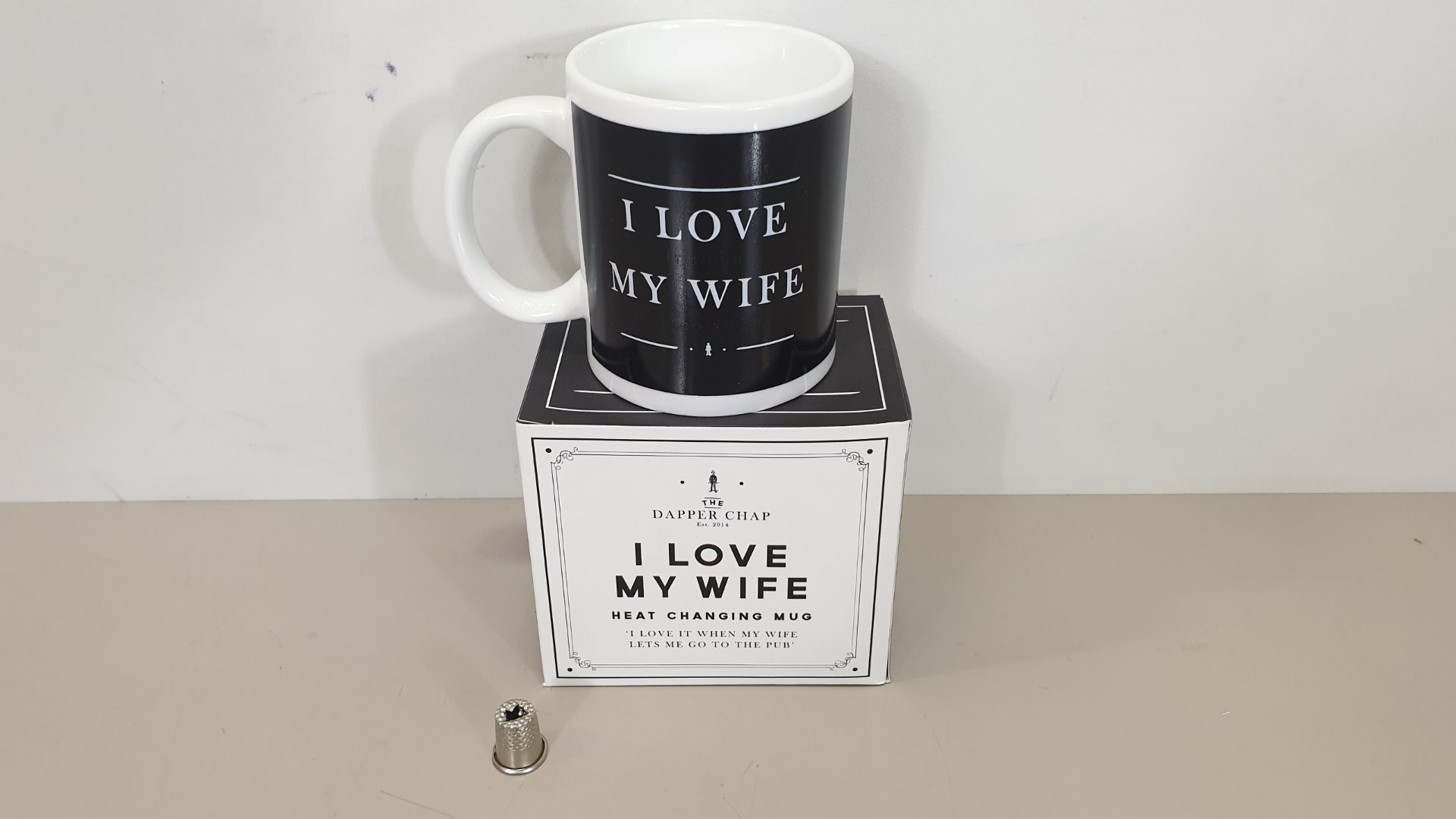 84 X BRAND NEW HEAT CHANGING MUG 'I LOVE MY WIFE' - IN 14 BOXES