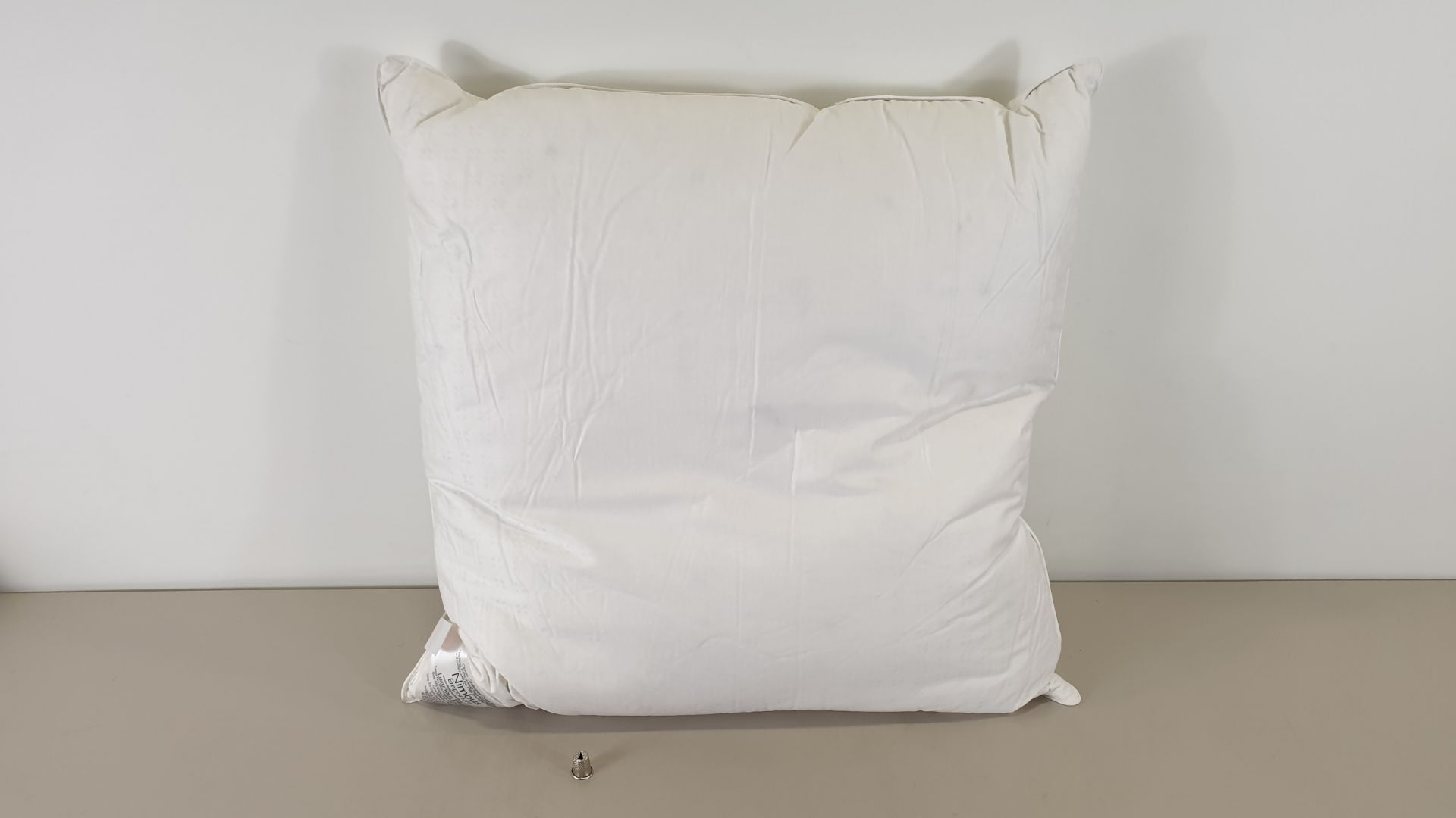 10 X BRAND NEW BAGGED NIMBUS EMPORIUM LUXURIOUS CUSHIONS (SUPERIOR NEW WHITE HUNGARIAN GOOSE DOWN)