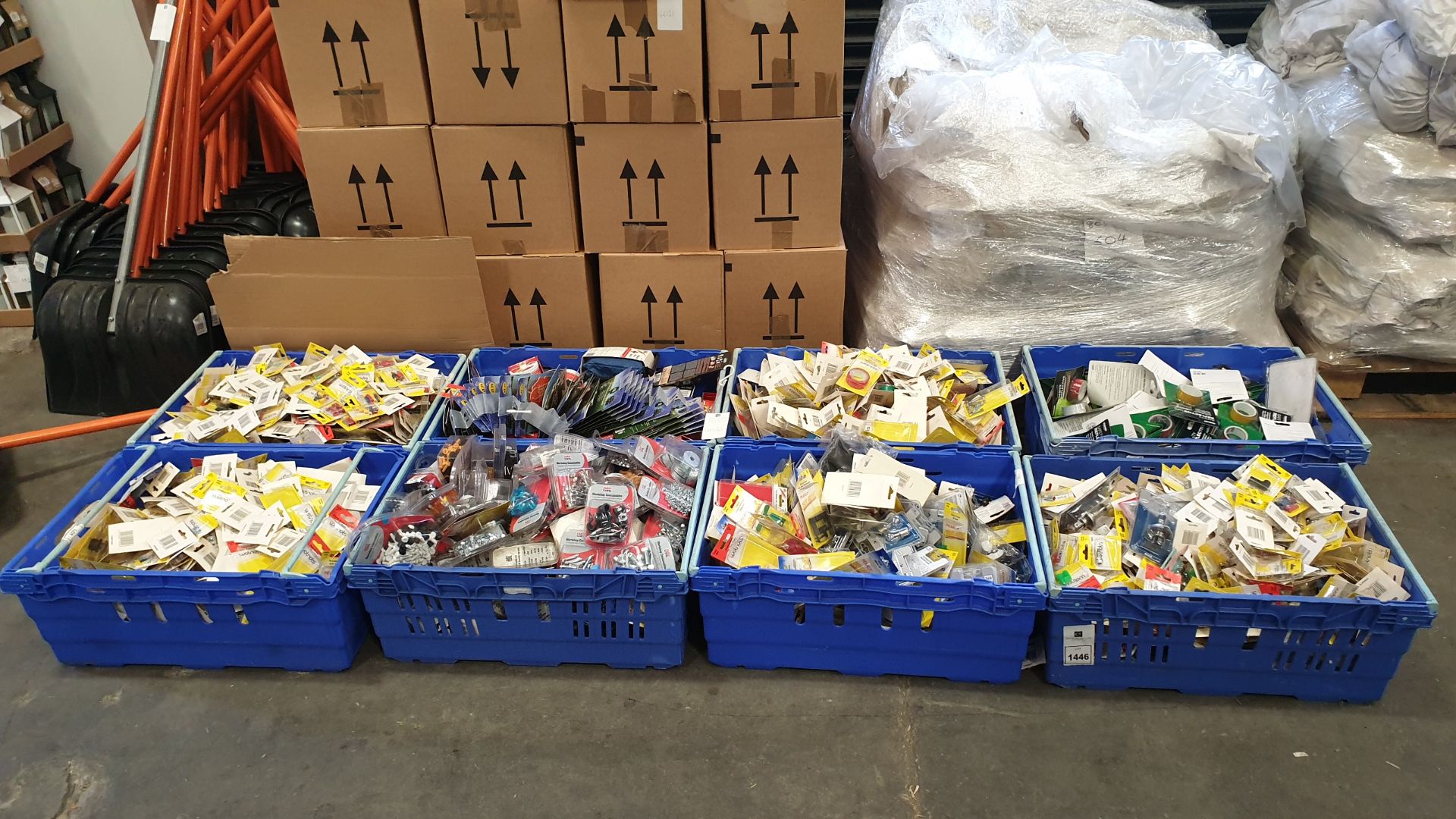 APPROX 2500 PIECE ASSORTED LOT CONTAINING VARIOUS WOTNOTS, AUTOCARE WORKSHOP CONSUMABLES IE WASHERS,