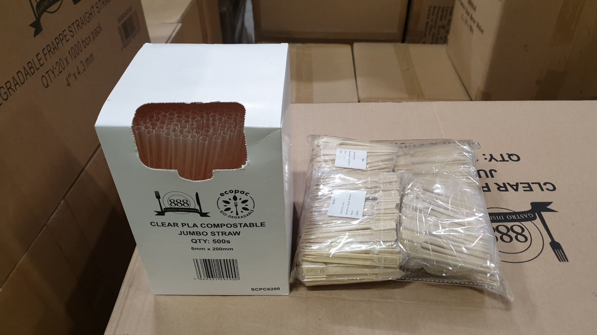 160,000 PCS OF CATERING SUPPLIES IE. 40,000 CLEAR PLA COMPOSTABLE JUMBO STRAWS AND 120,000 9CM