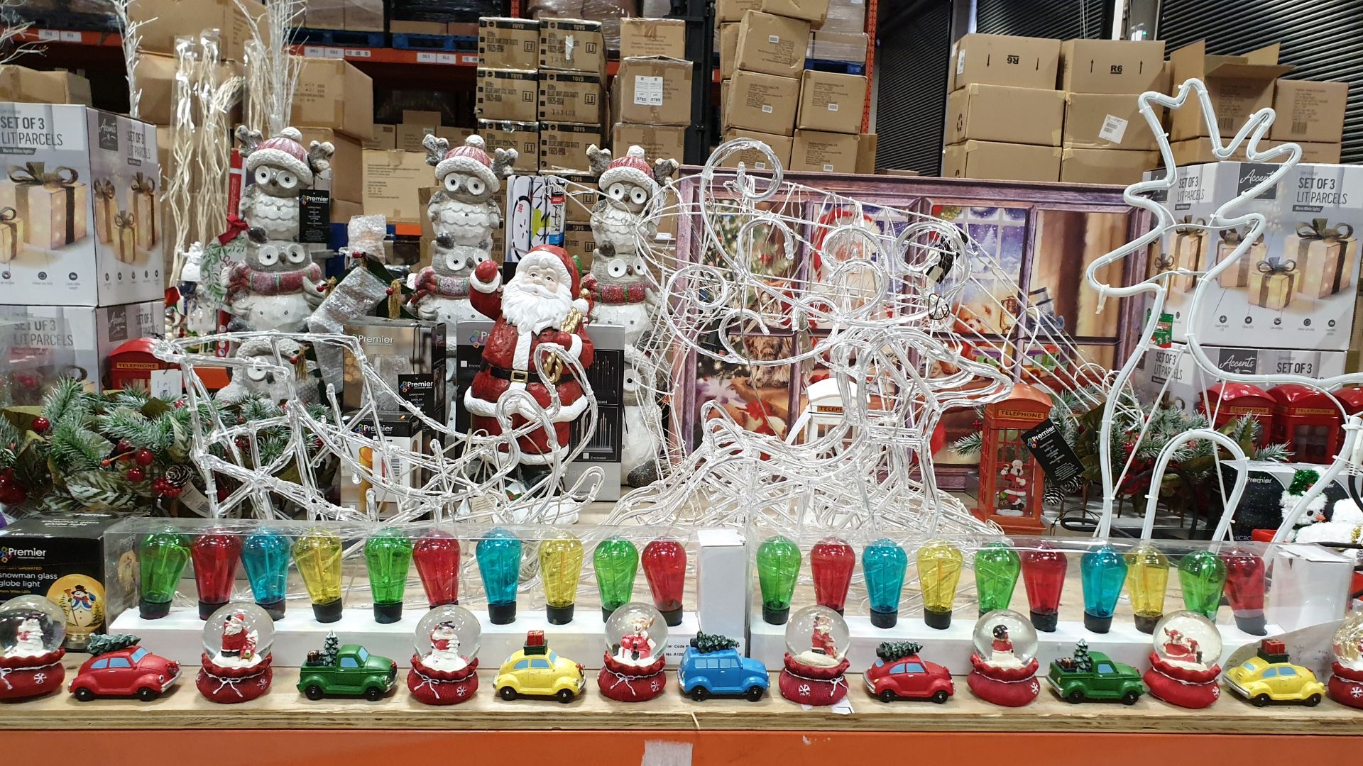 APPROX 80+ PIECE MIXED PREMIER CHRISTMAS LOT IE. SET OF 3 LIT UP PRESENTS, ACRYLIC SLEIGH AND