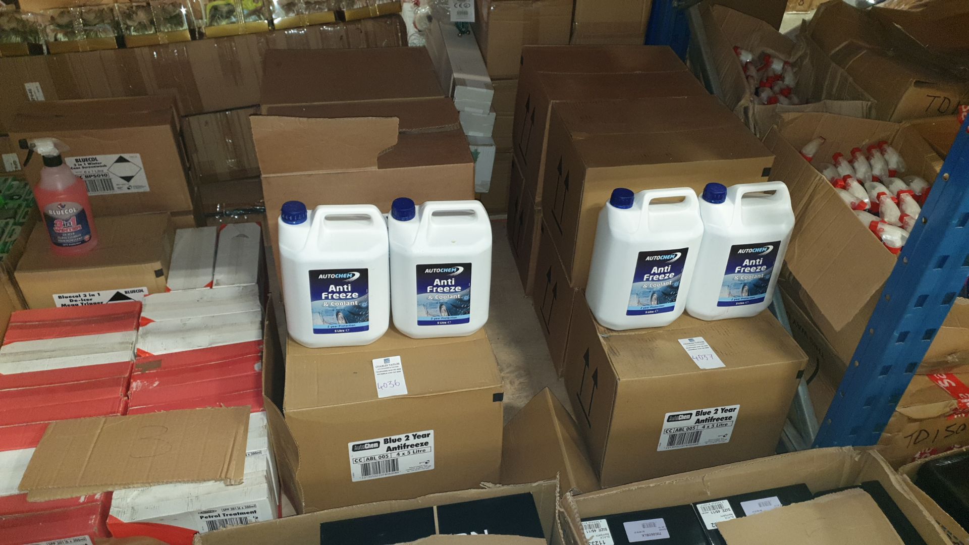 22 X BRAND NEW 5 LITRE AUTOCHEM ANTI FREEZE AND COOLANT (2 YEAR PROTECTION) IN 5 BOXES AND 2 LOOSE