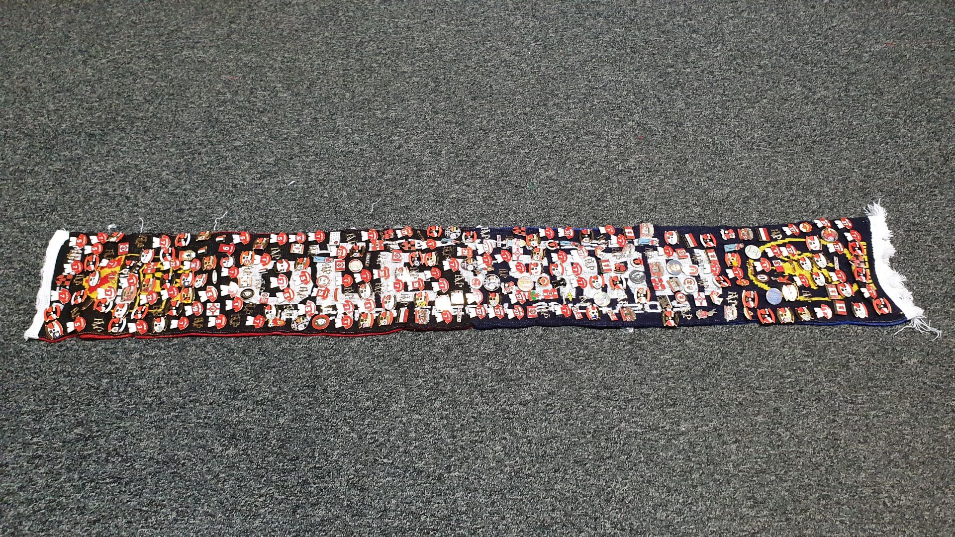 MANCHESTER UNITED SCARF CONTAINING APPROX 220 X PIN BADGES IE MUFC, OLD TRAFFORD, WE HATE CITY, EURO