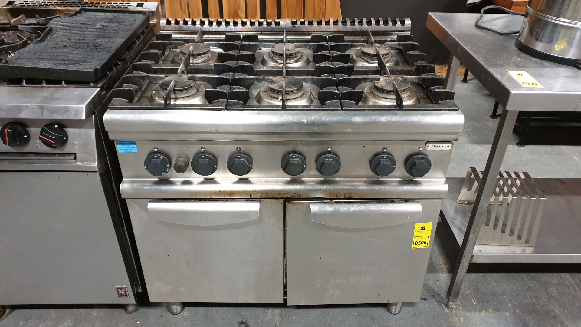 1 X (ELECTROLUX) 6 RING GAS HOB WITH DOUBLE INTEGRATED OVEN