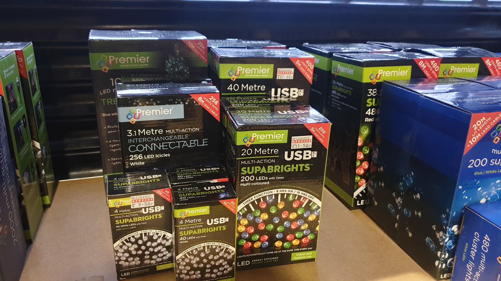 MIXED PREMIER LIGHTS LOT CONTAINING 10 PIECES IE 40M USB SUPABRIGHTS, 3.1 M LED ICICLE LIGHTS AND