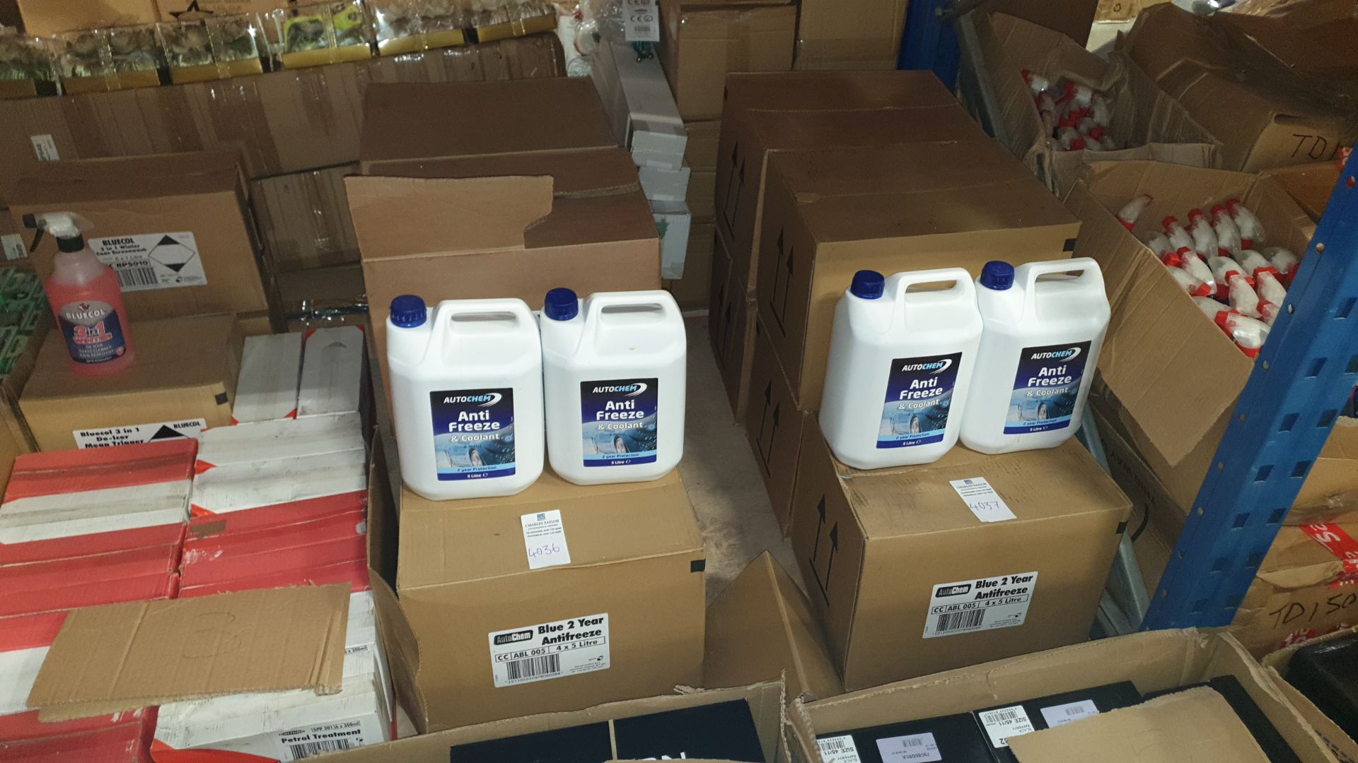 22 X BRAND NEW 5 LITRE AUTOCHEM ANTI FREEZE AND COOLANT (2 YEAR PROTECTION) IN 5 BOXES AND 2 LOOSE