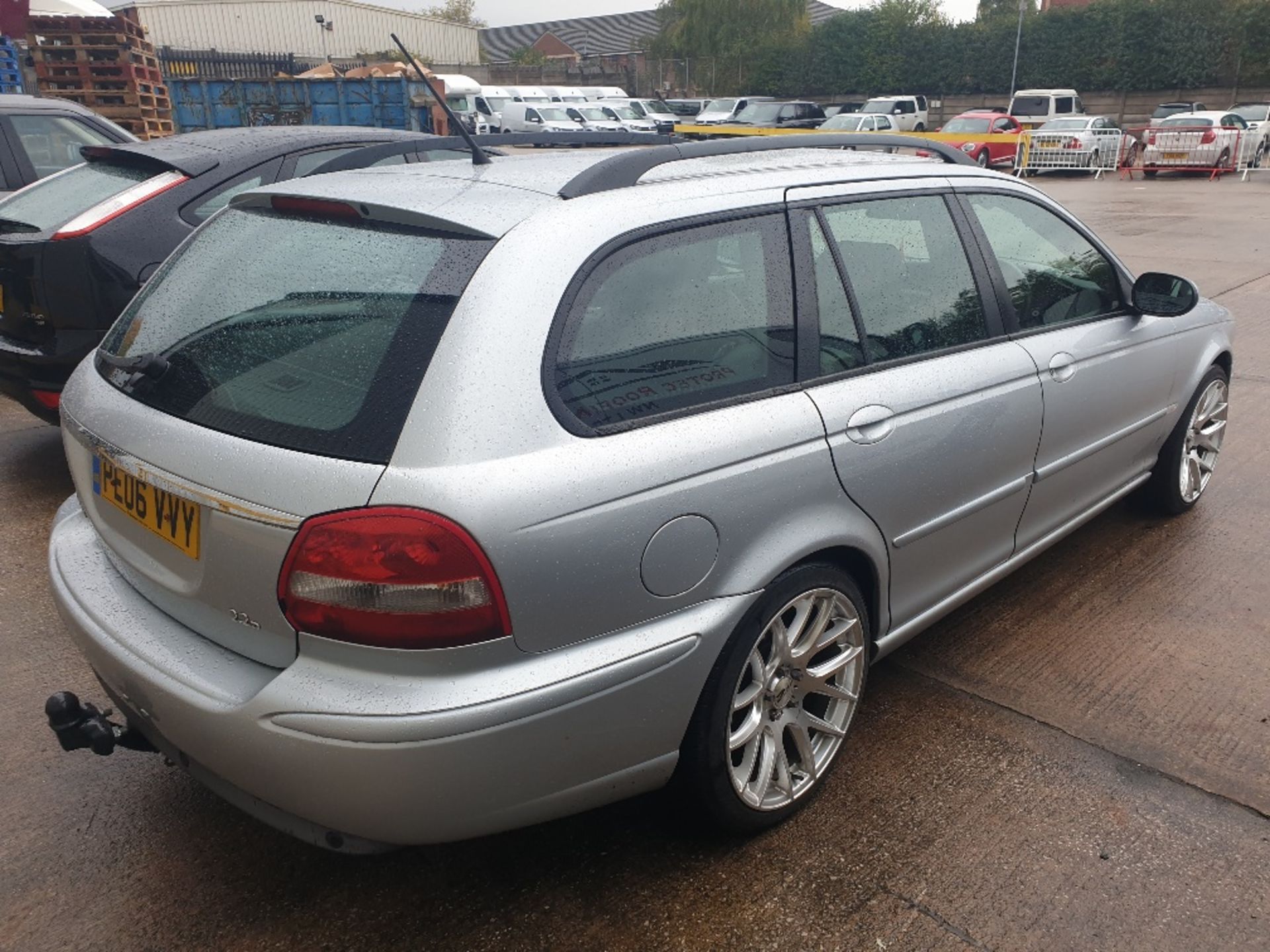 SILVER JAGUAR X - TYPE SPORT D. ( DIESEL ) Reg : PEO6 VVY Mileage : 138,904 Details: FIRST - Image 2 of 8