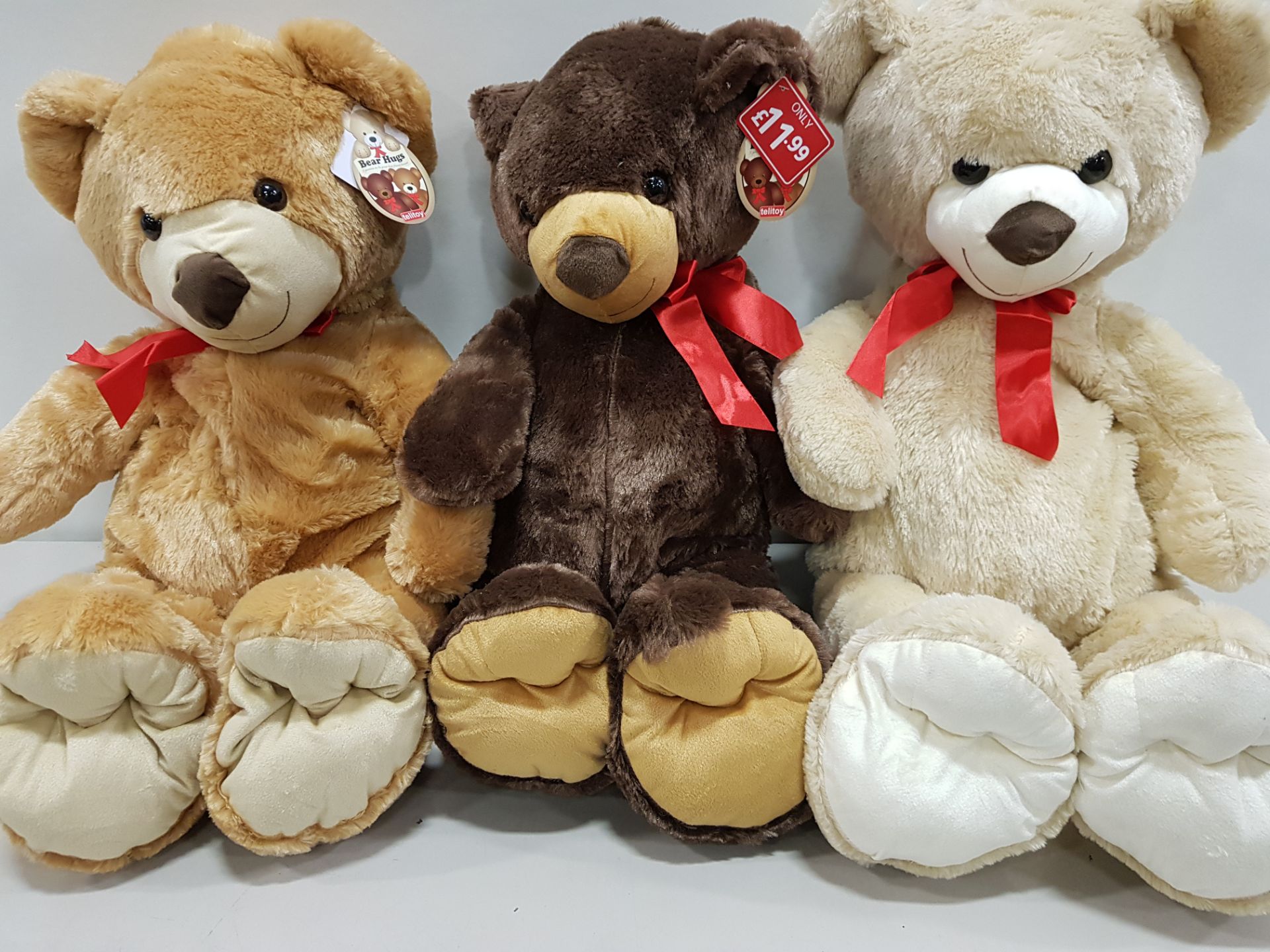 16 X BRAND NEW 100CM TELITOY BEAR HUGS SOFT TOYS IN BROWN AND WHITE RRP £11.99 CONTAINED IN 2