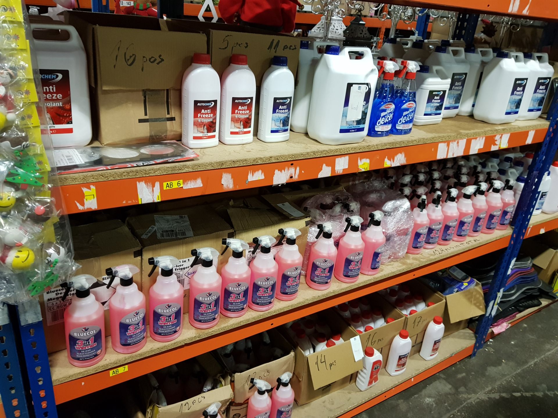 200+ PIECE MIXED CAR LOT CONTAINING AUTOCHEM ANTI FREEZE AND COOLANT IN 1L & 5L, HEAD GASKET,