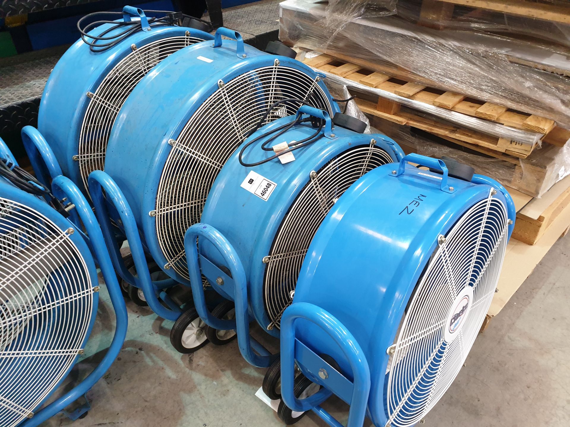 4 X CLARKE INDUSTRIAL AIR FLOOR FANS