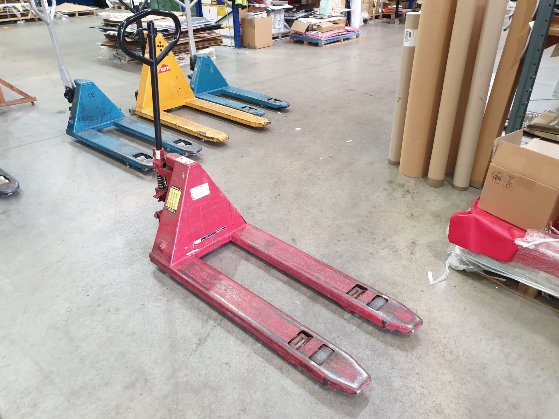 CLARKE HYDRAULIC PALLET TRUCK