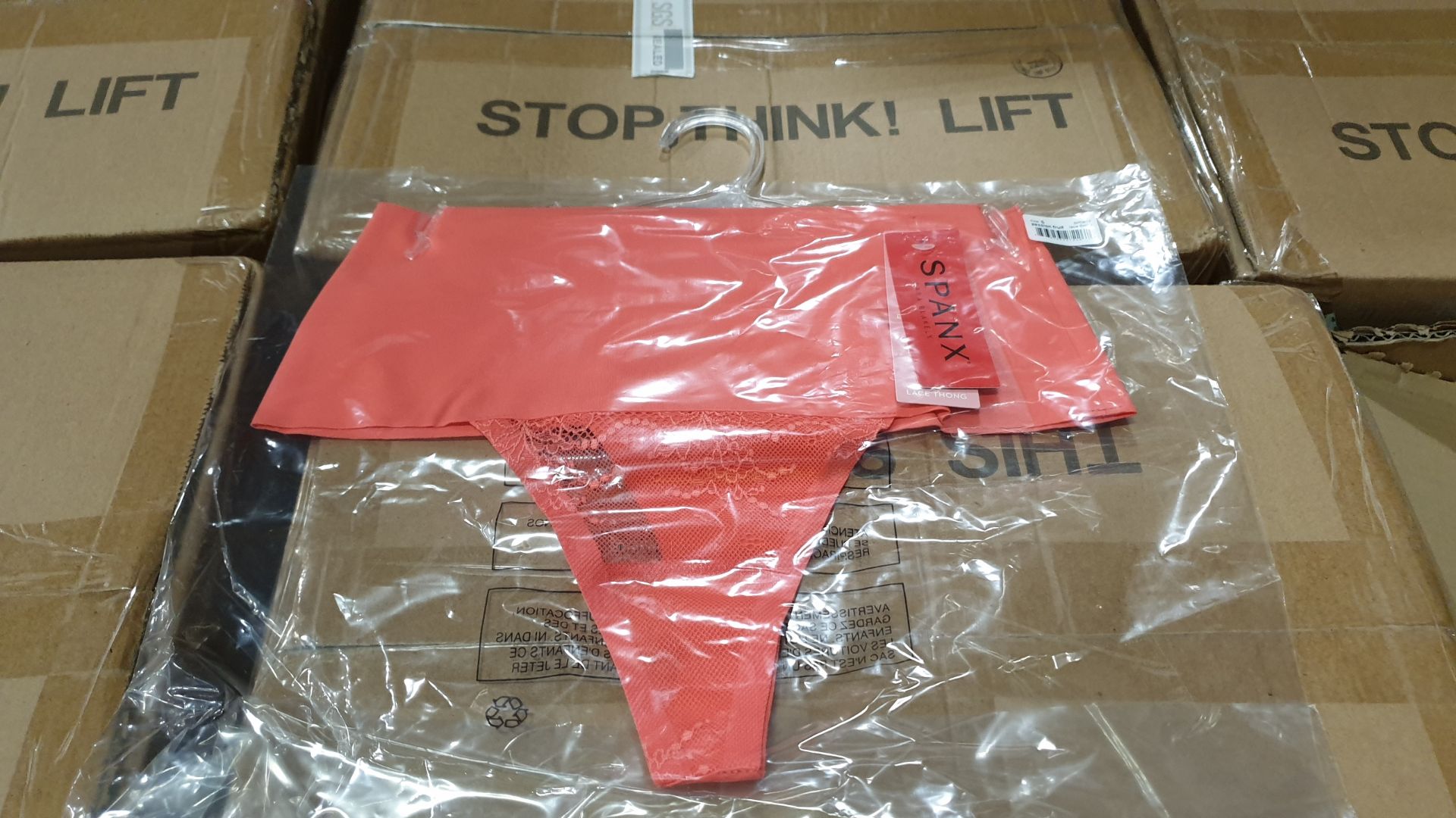 APPROX 50 X BRAND NEW SPANX UNDIETECTABLE THONGS