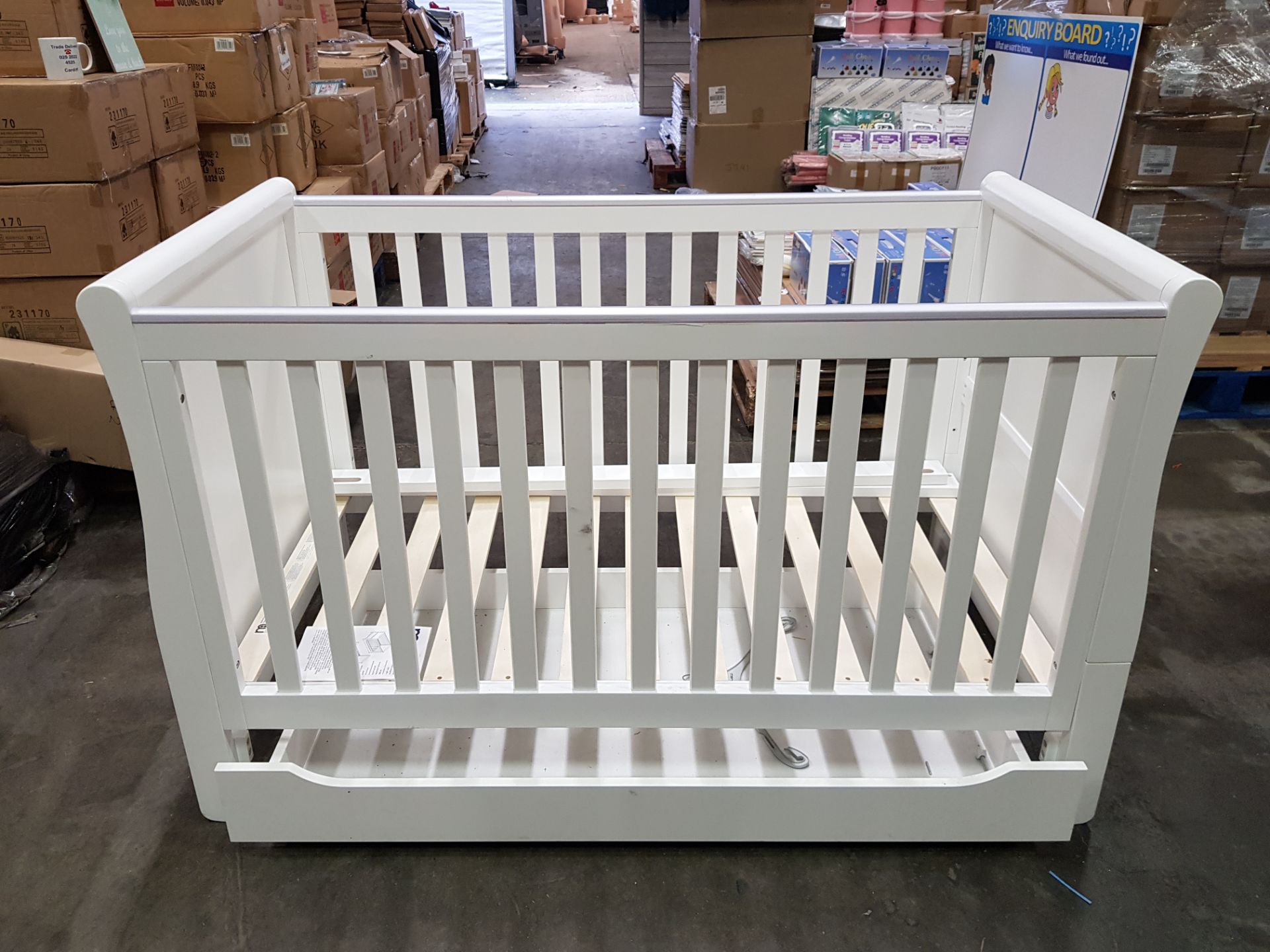 BRAND NEW MOTHERCARE HIGH GLOSS WHITE SLEIGH COT BED WITH STORAGE DRAWER - (KB488) - RRP £299 - IN 2