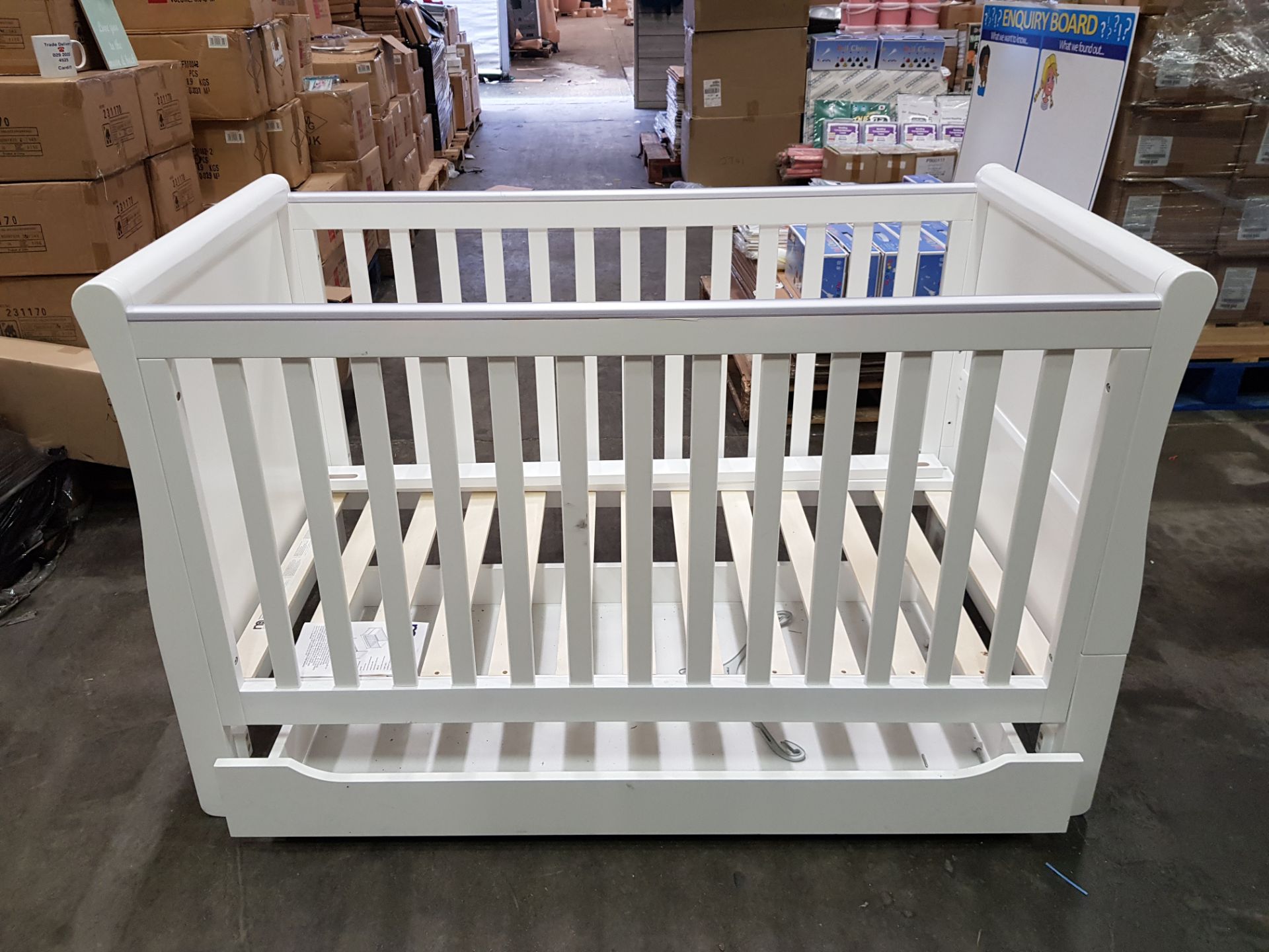 BRAND NEW MOTHERCARE HIGH GLOSS WHITE SLEIGH COT BED WITH STORAGE DRAWER - (KB488) - RRP £299 - IN 2