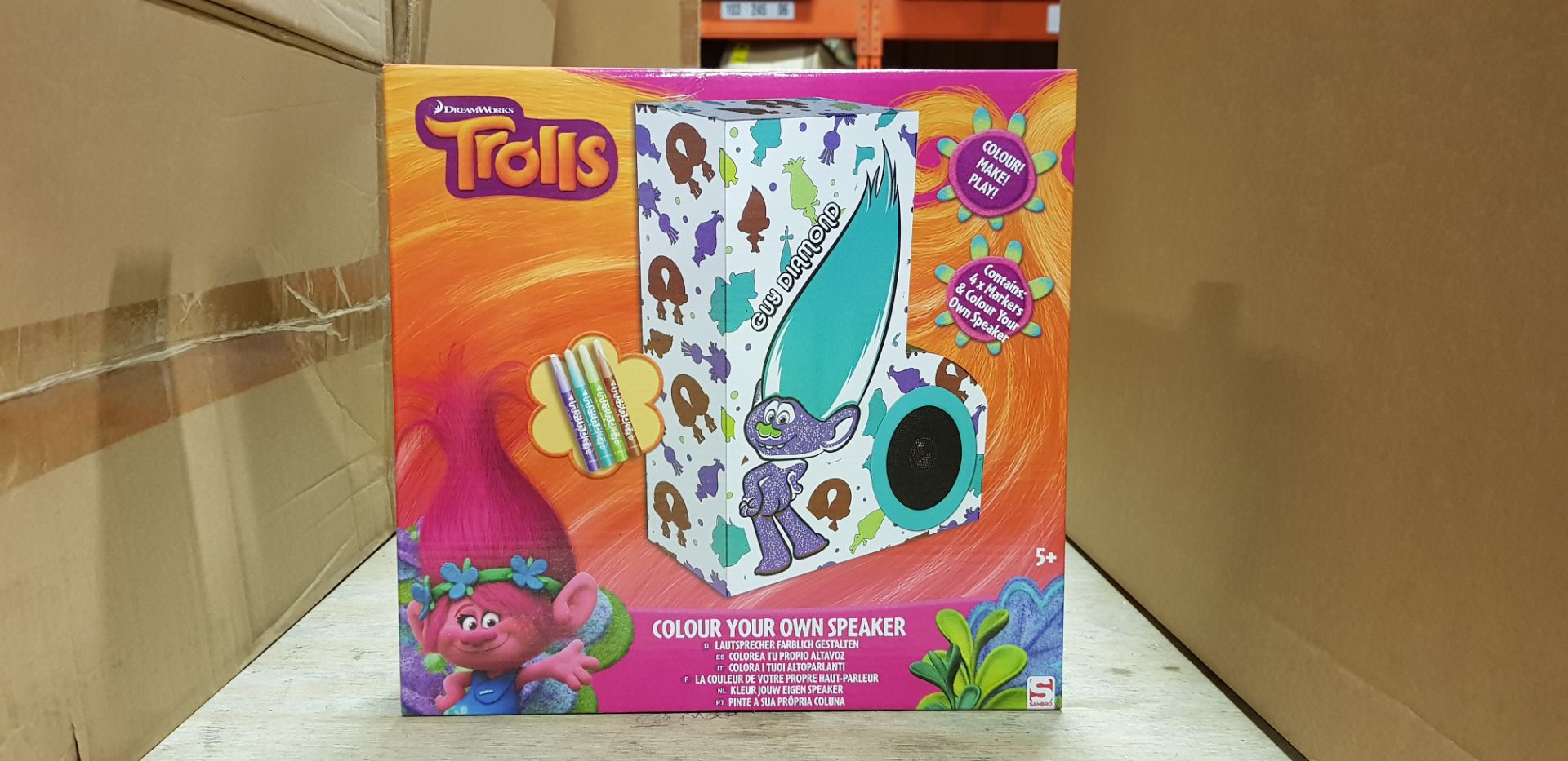 72 X BRAND NEW DREAMWORKS TROLLS COLOUR YOUR OWN SPEAKERS CONTAINS DIFFERENT COLOURED MARKERS ETC IN