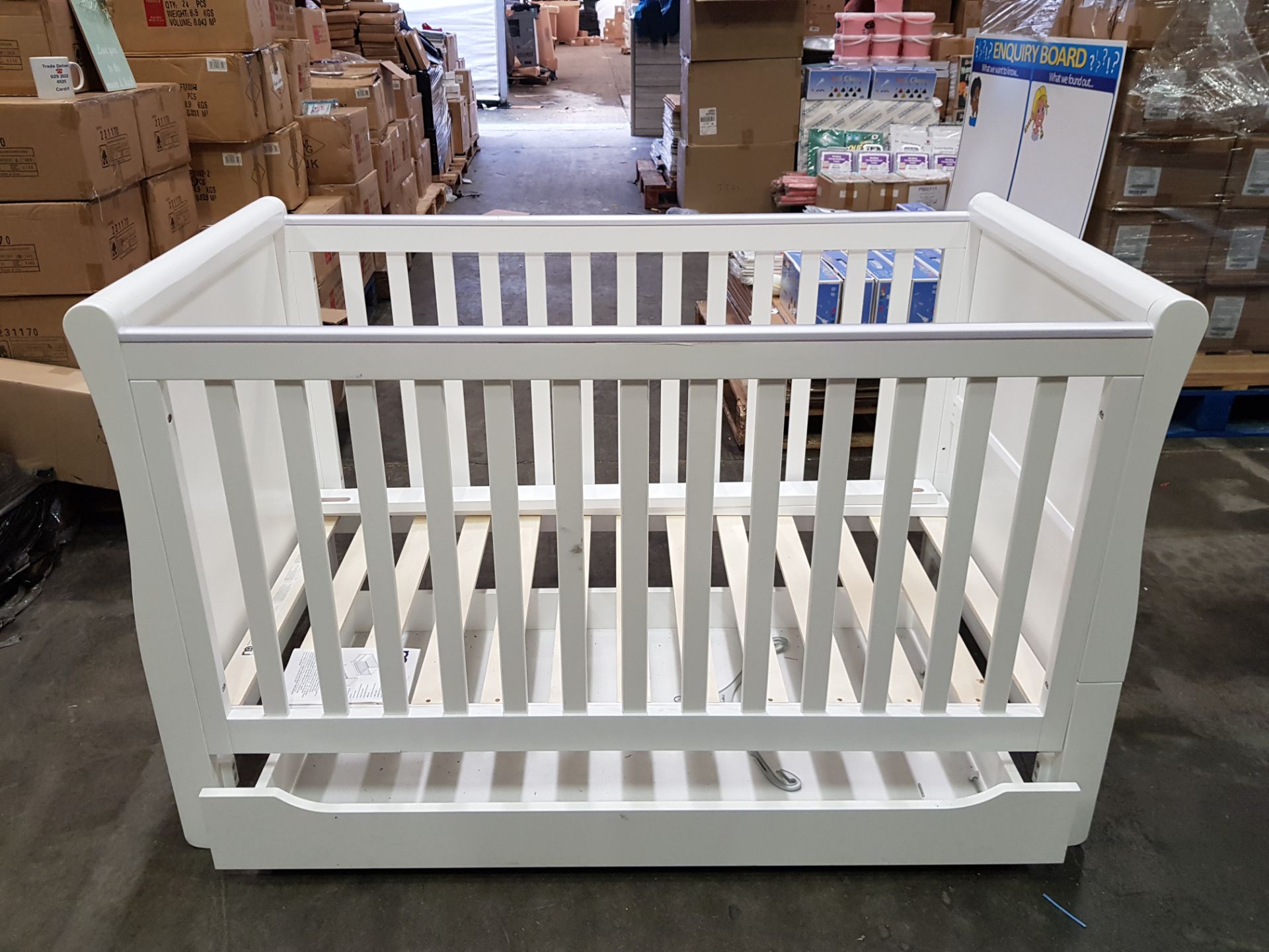 BRAND NEW MOTHERCARE HIGH GLOSS WHITE SLEIGH COT BED WITH STORAGE DRAWER - (KB488) - RRP £299 - IN 2