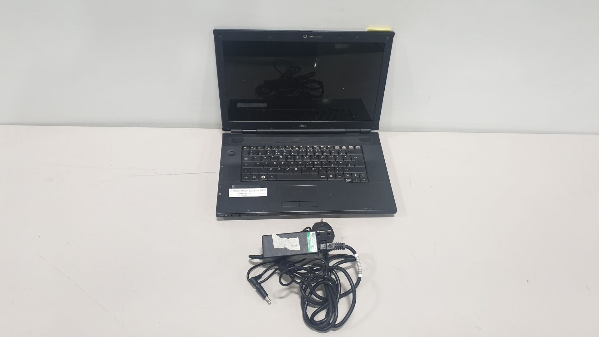 FUJITSU AMILO LI 3710LAPTOP WINDOWS 10 INLUDES CHARGER